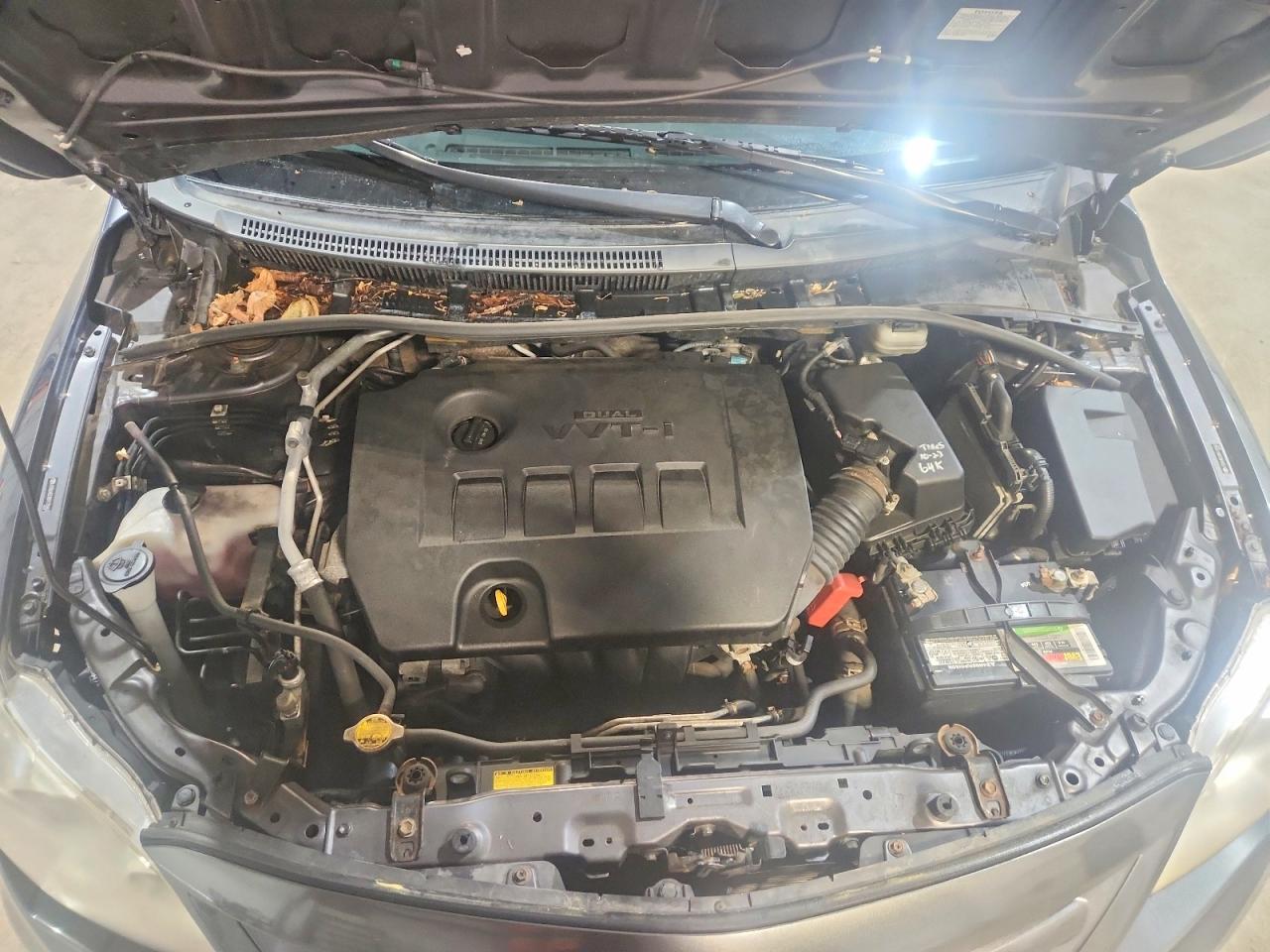 2011 Toyota Corolla Le Gray vin: JTDBU4EE8B9135962