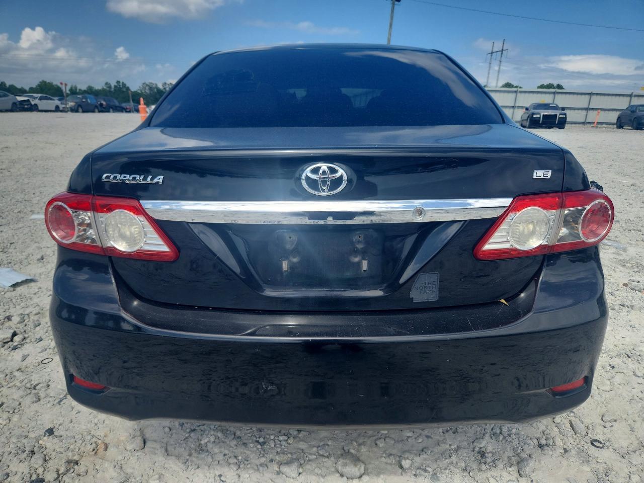 2011 Toyota Corolla Le Black vin: JTDBU4EE8B9137601