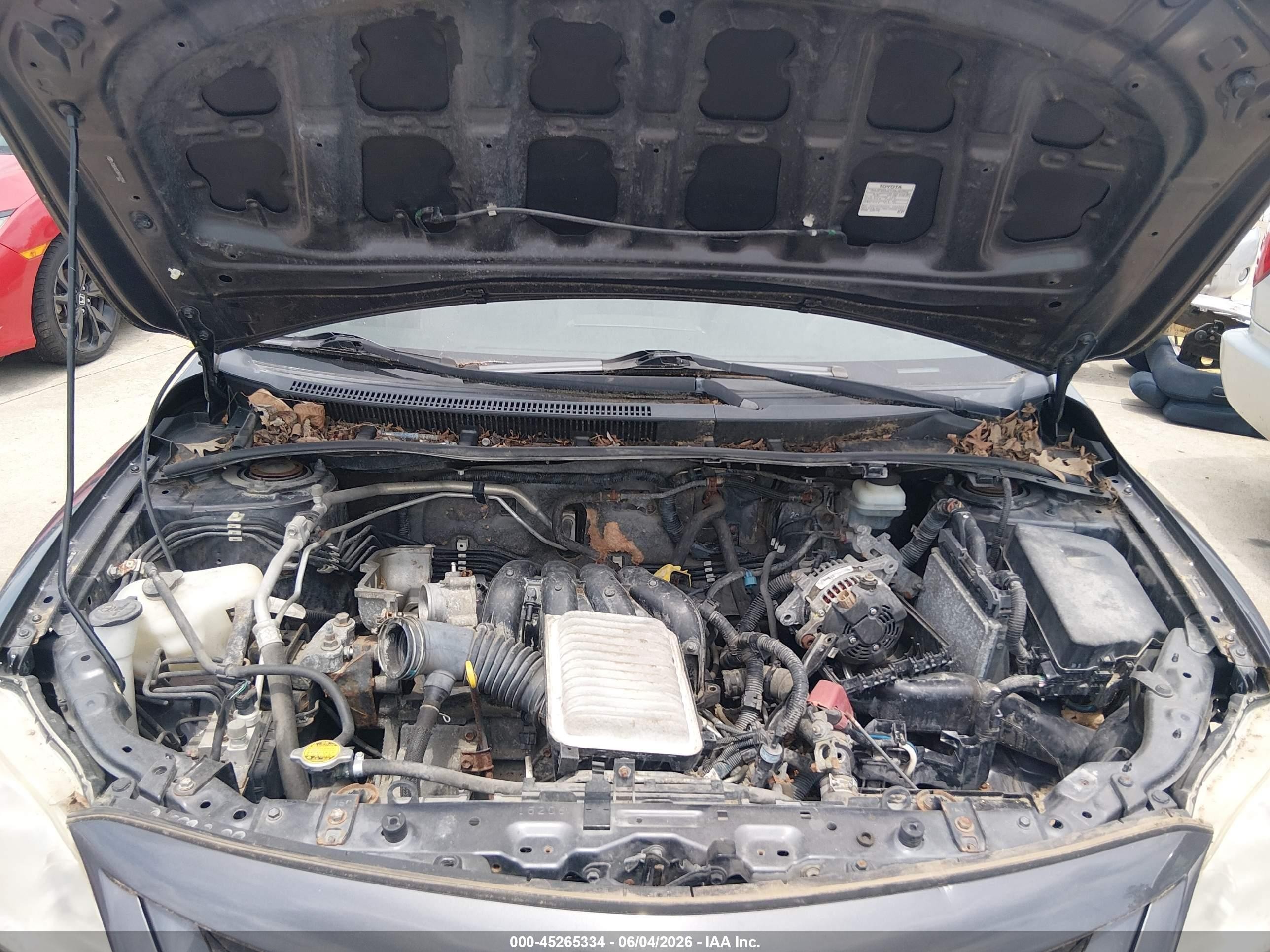 2011 Toyota Corolla Le Gray vin: JTDBU4EE8B9142054