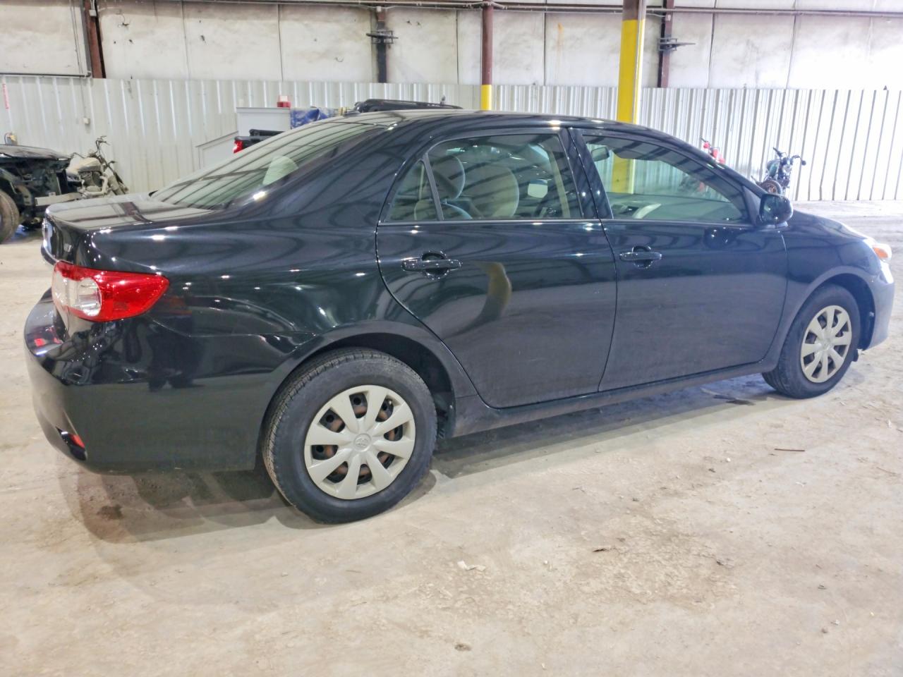 2011 Toyota Corolla Le Black vin: JTDBU4EE8B9145035