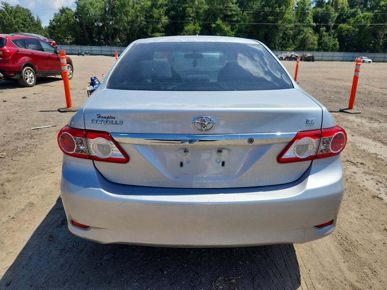 2011 Toyota Corolla Le Silver vin: JTDBU4EE8B9156892