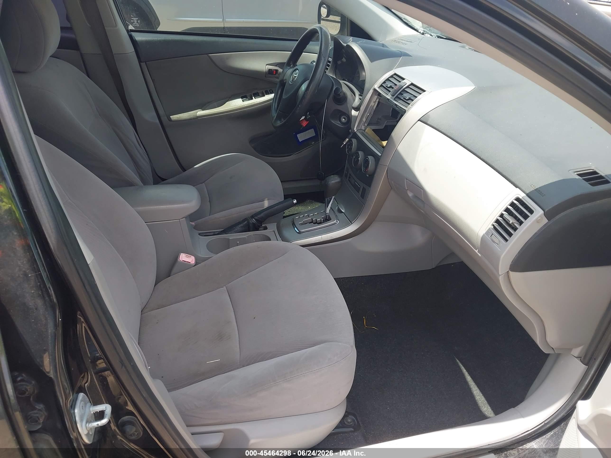2011 Toyota Corolla Le Black vin: JTDBU4EE8B9164121