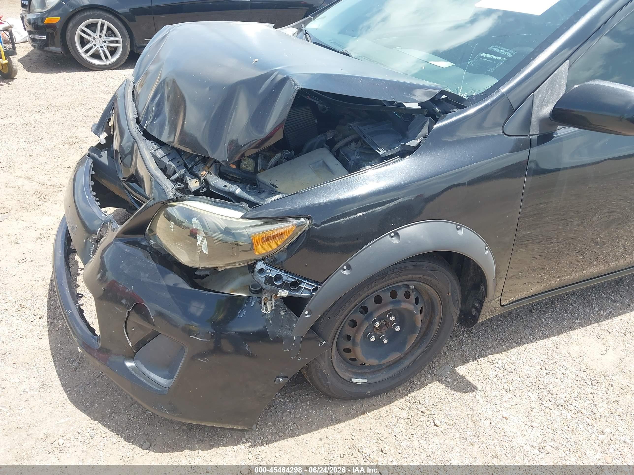 2011 Toyota Corolla Le Black vin: JTDBU4EE8B9164121