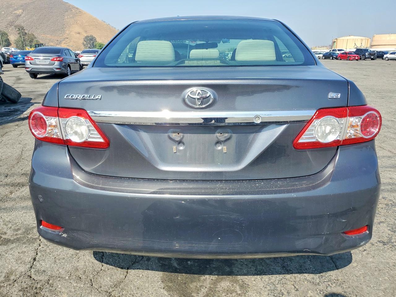 2011 Toyota Corolla Le Gray vin: JTDBU4EE8B9164510