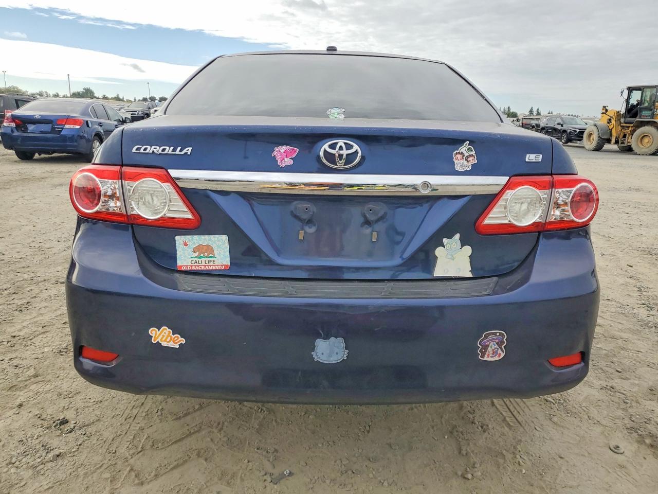 2011 Toyota Corolla Le Синий vin: JTDBU4EE8BJ090438