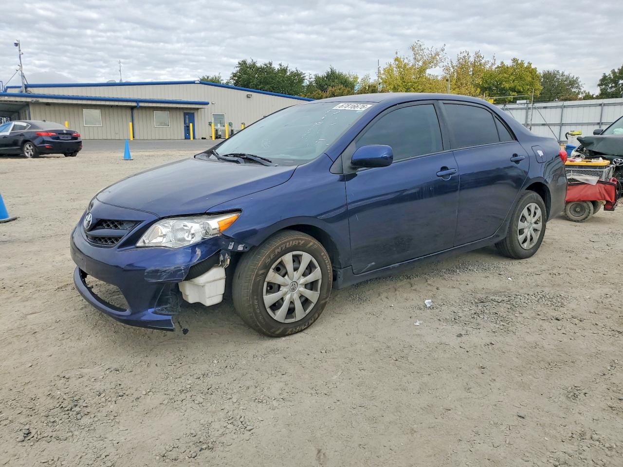 2011 Toyota Corolla Le Blue vin: JTDBU4EE8BJ090438
