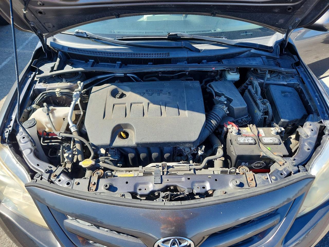 2011 Toyota Corolla Le Серый vin: JTDBU4EE8BJ090598
