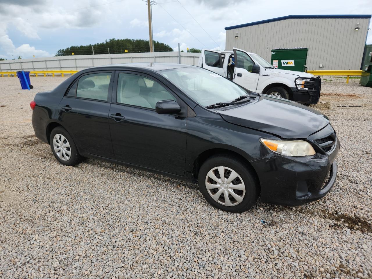 2011 Toyota Corolla Le Black vin: JTDBU4EE8BJ090701