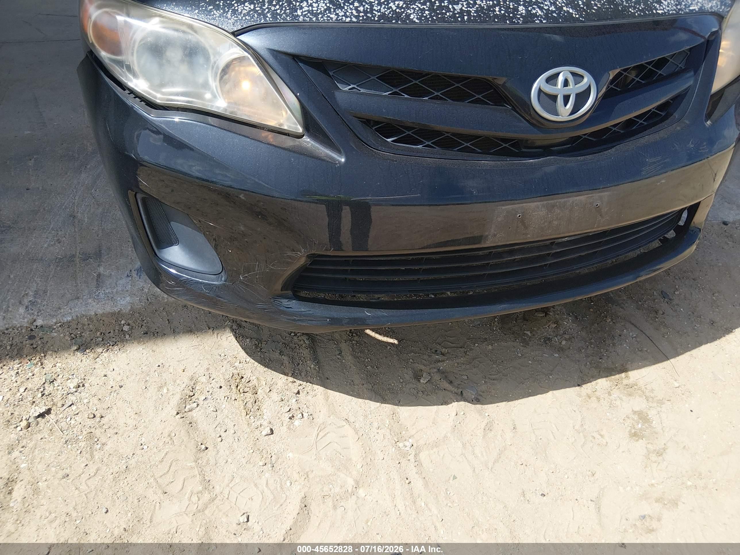 2011 Toyota Corolla Le Black vin: JTDBU4EE8BJ092271
