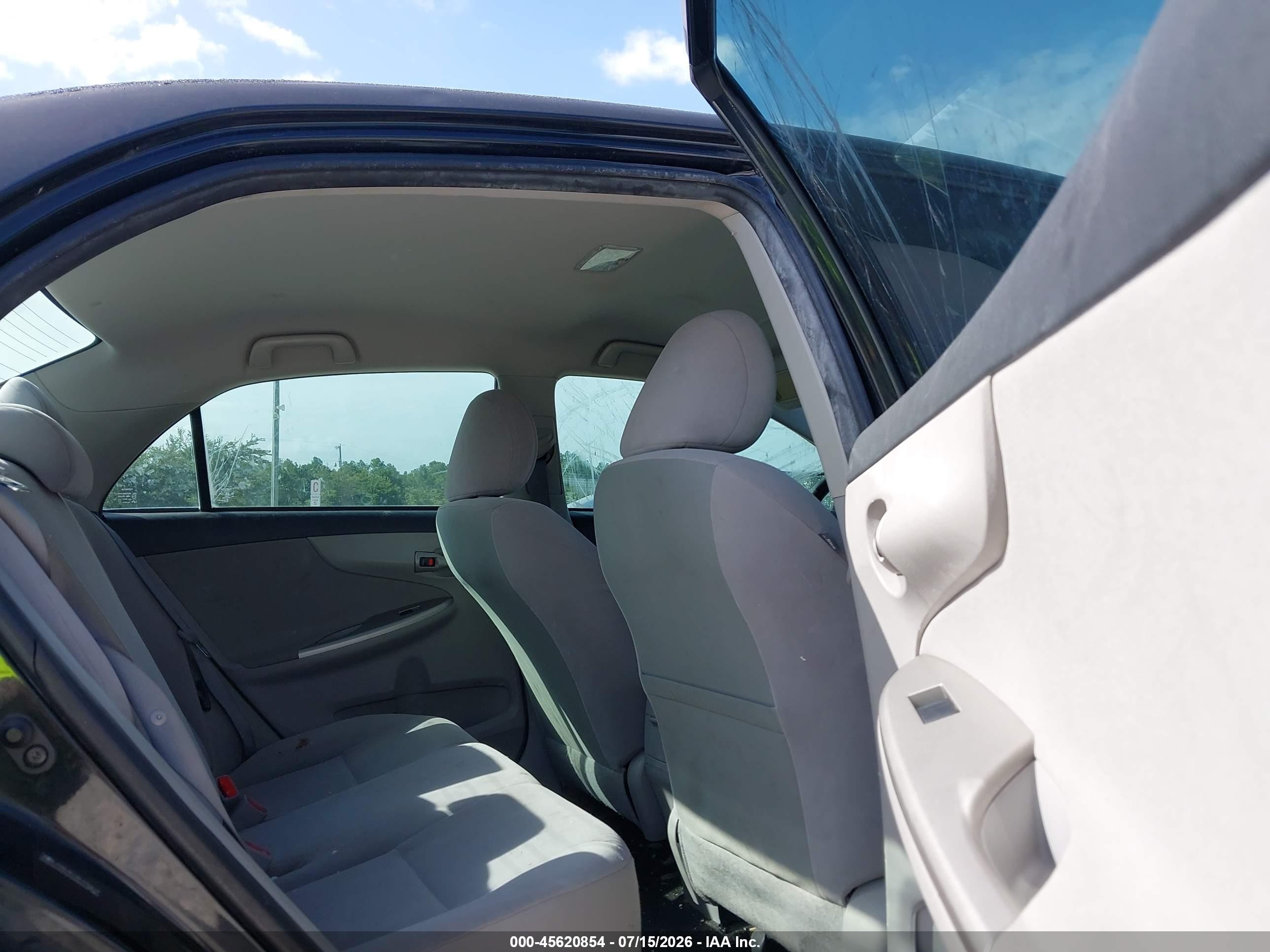 2011 Toyota Corolla Le Black vin: JTDBU4EE8BJ092674
