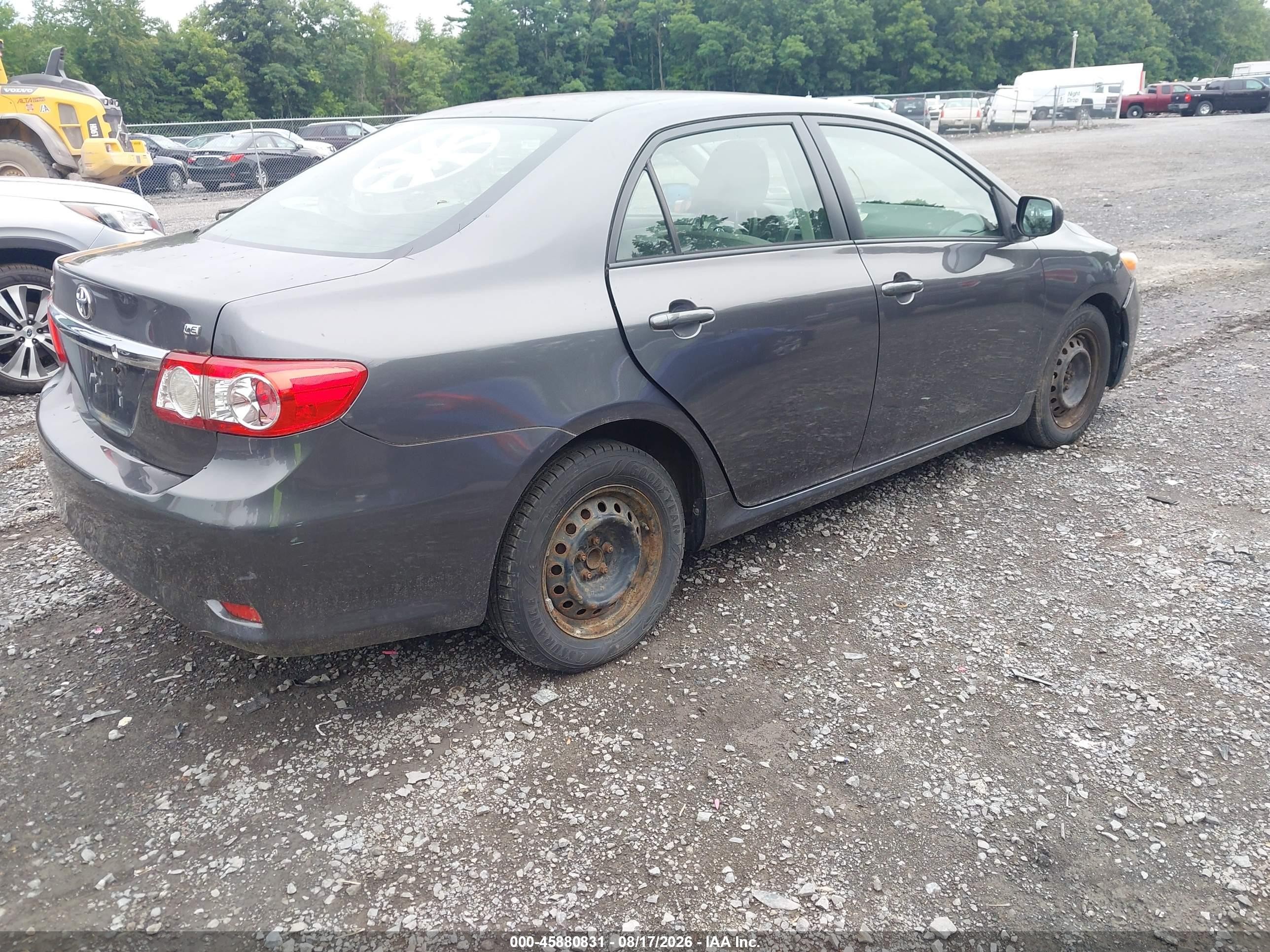 2011 Toyota Corolla Le Gray vin: JTDBU4EE8BJ100613