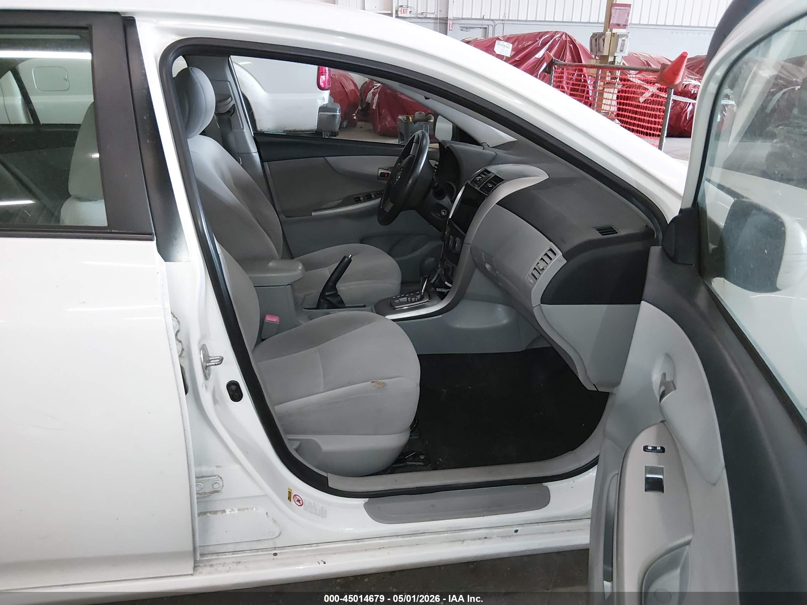 2011 Toyota Corolla Le Белый vin: JTDBU4EE8BJ103866