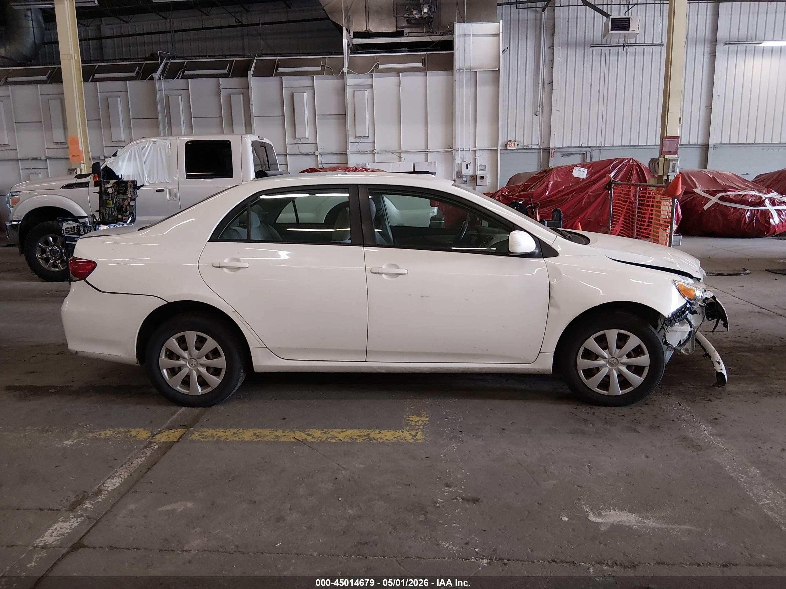 2011 Toyota Corolla Le Белый vin: JTDBU4EE8BJ103866