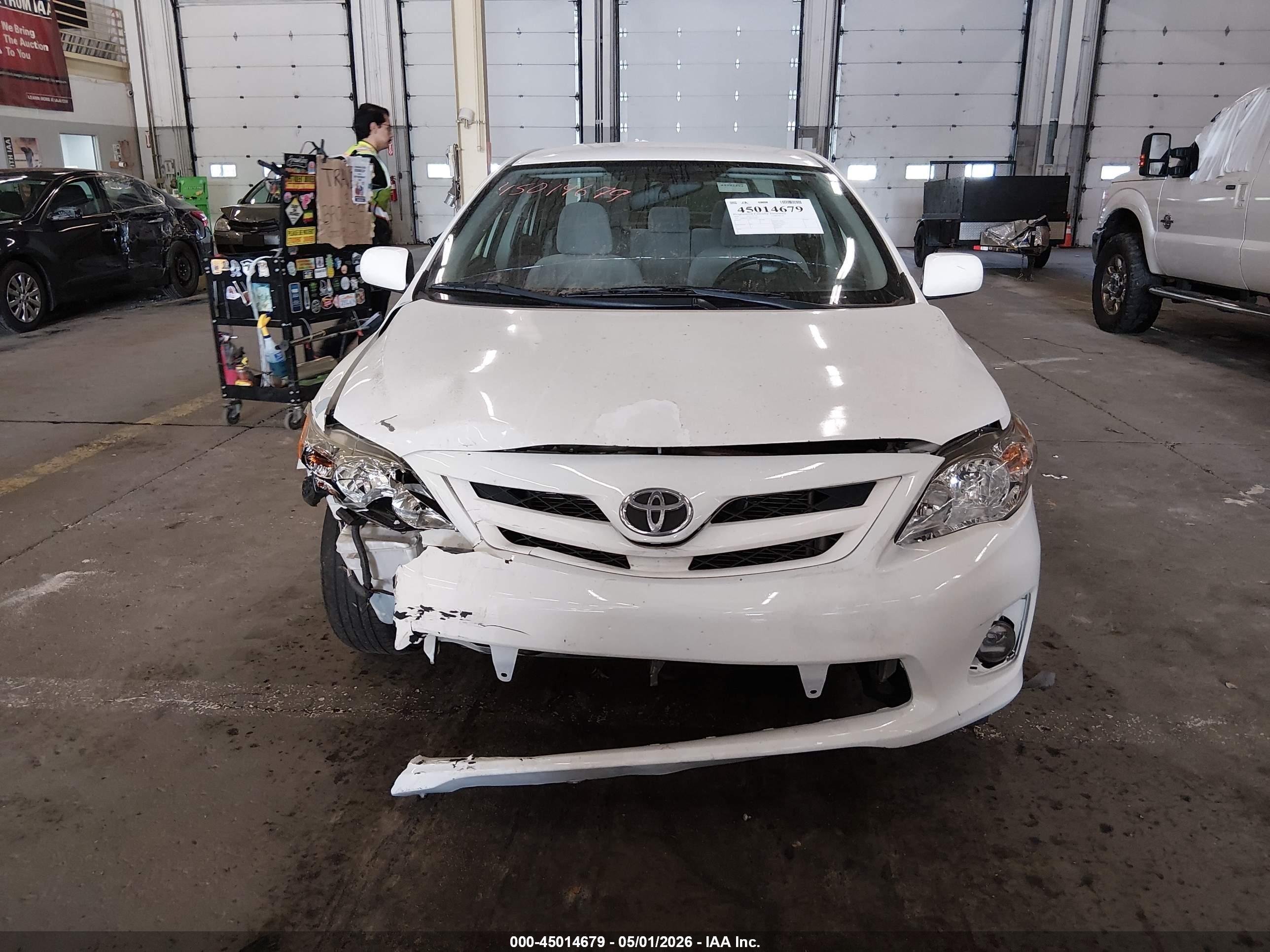 2011 Toyota Corolla Le Белый vin: JTDBU4EE8BJ103866