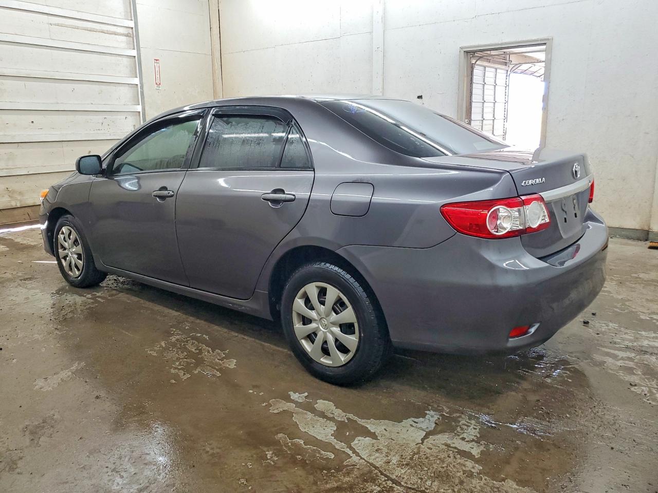 2011 Toyota Corolla Le Серый vin: JTDBU4EE8BJ105309