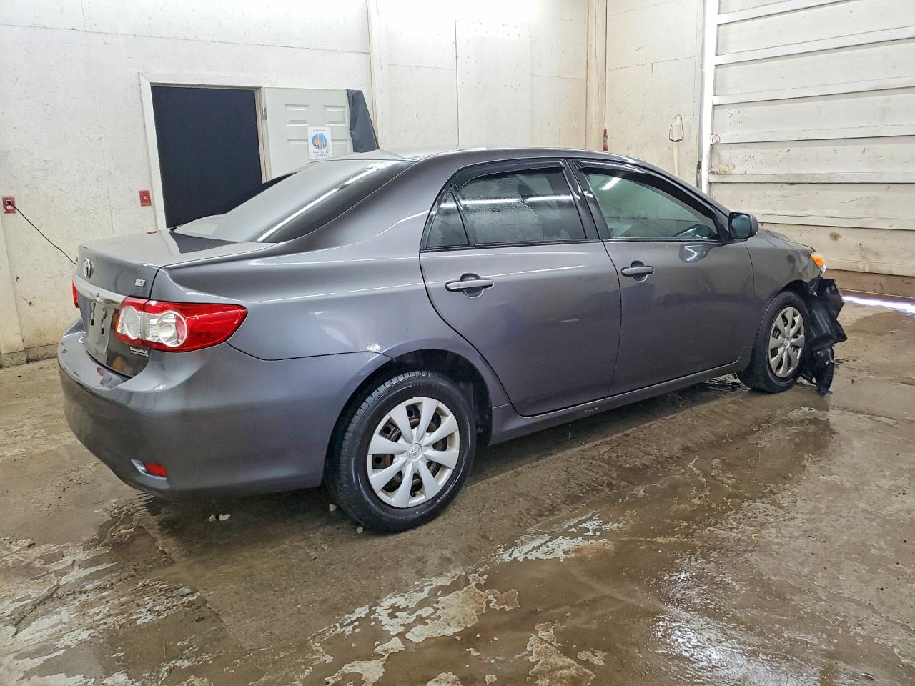 2011 Toyota Corolla Le Серый vin: JTDBU4EE8BJ105309