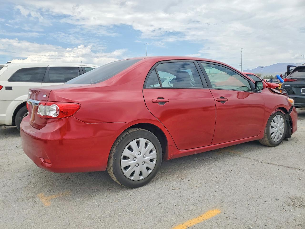 2012 Toyota Corolla Le Red vin: JTDBU4EE8C9172396