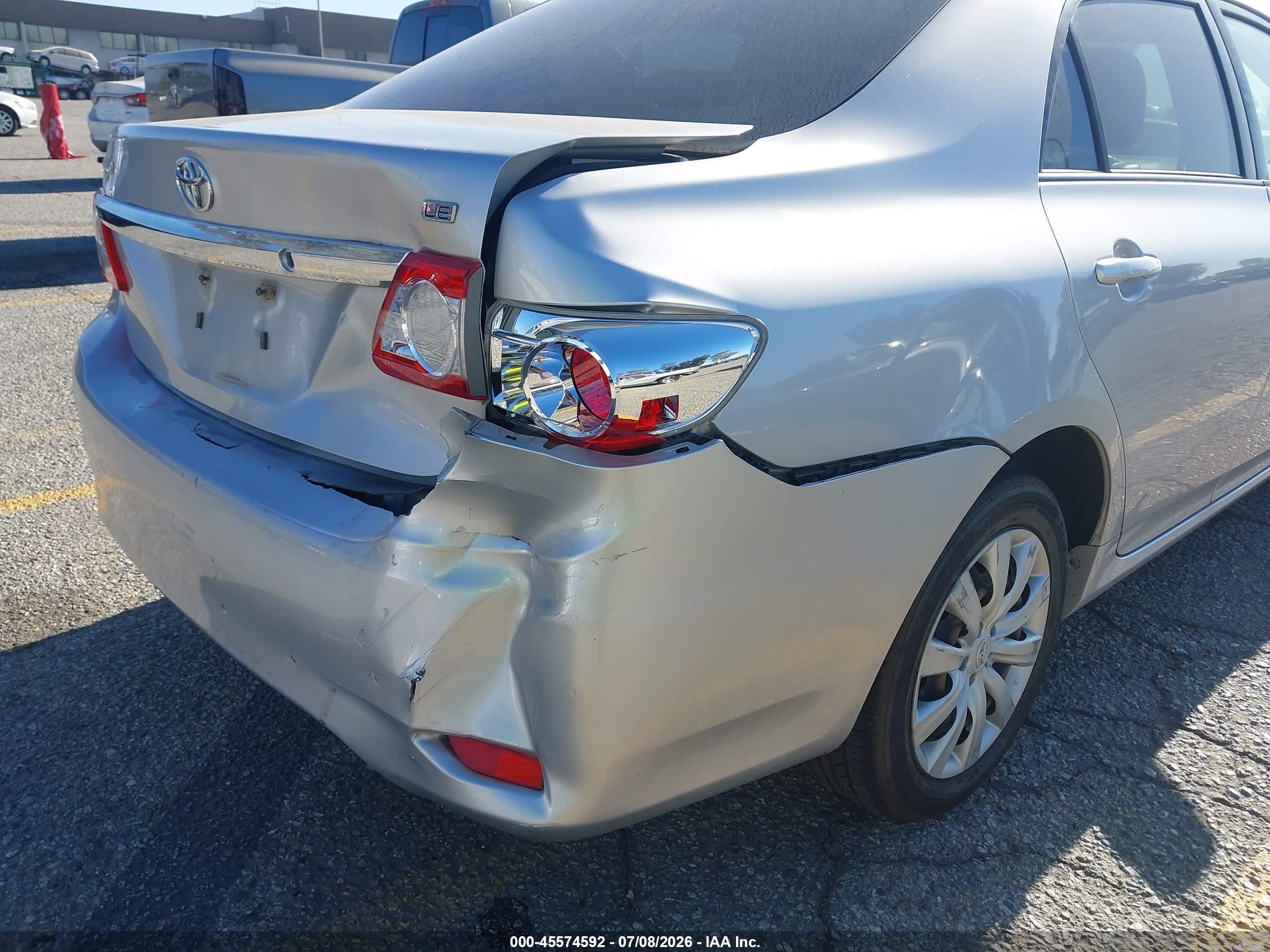 2012 Toyota Corolla Le Silver vin: JTDBU4EE8C9172415