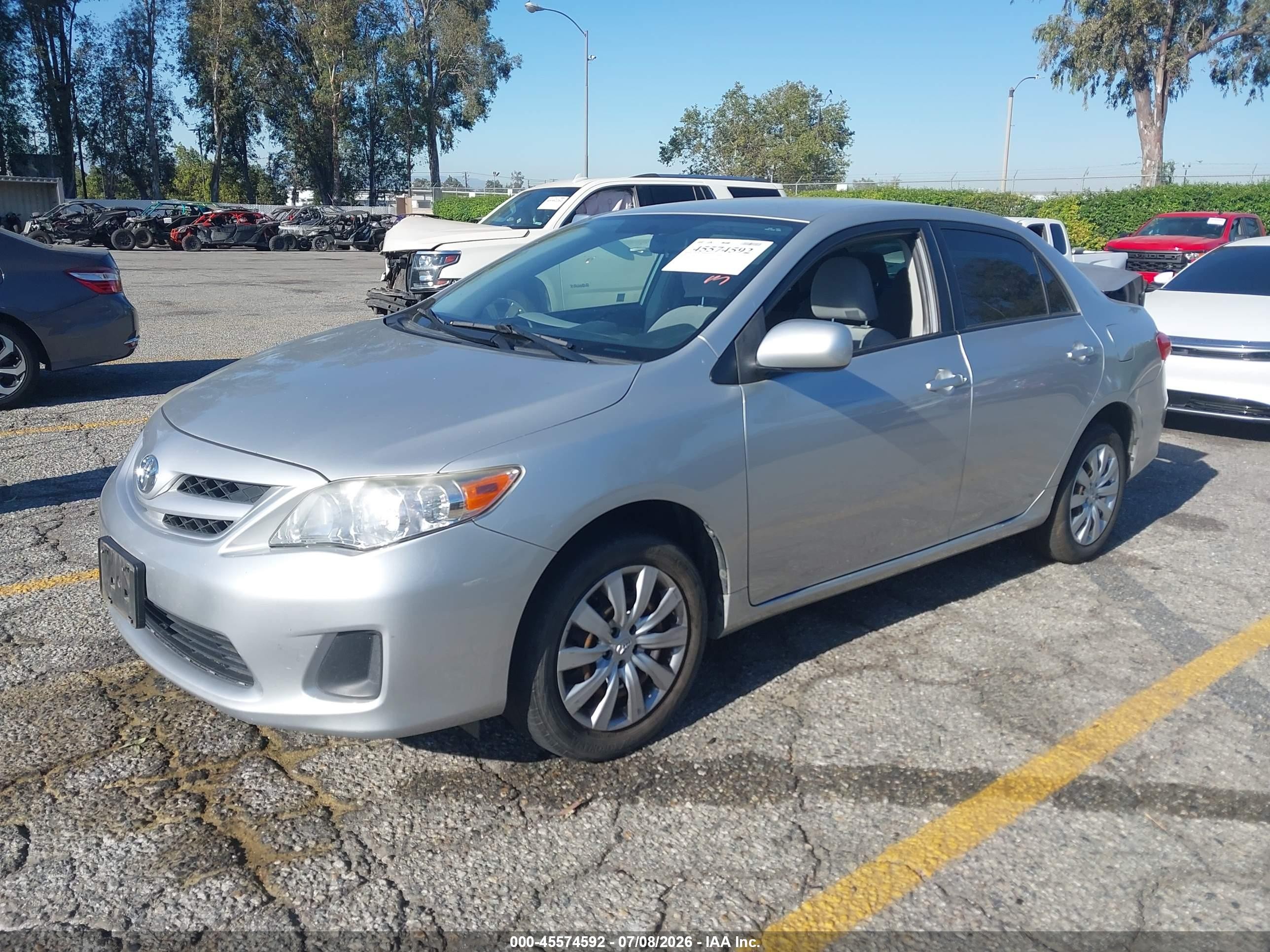 2012 Toyota Corolla Le Silver vin: JTDBU4EE8C9172415