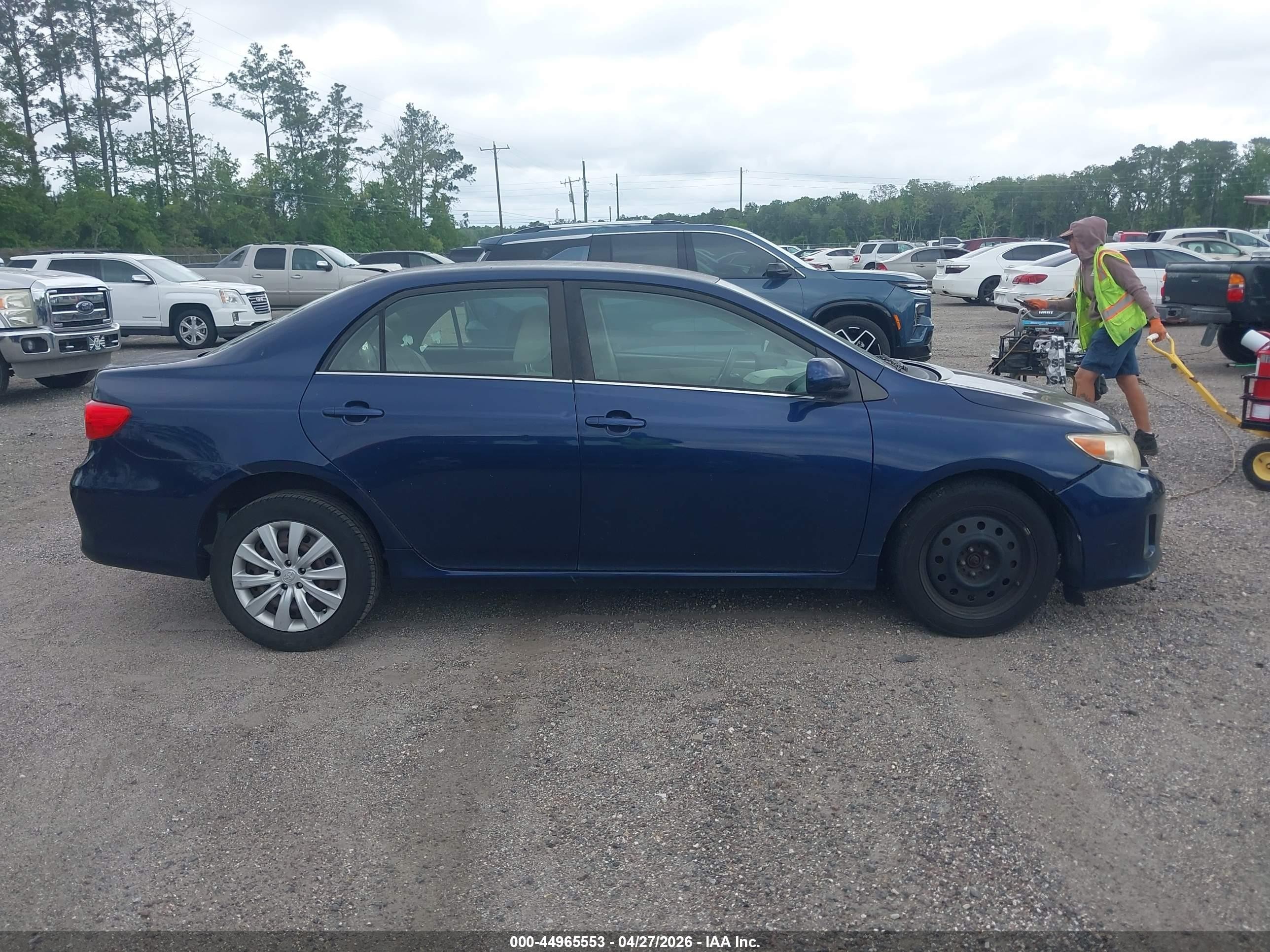 2013 Toyota Corolla Le Синий vin: JTDBU4EE8DJ115437