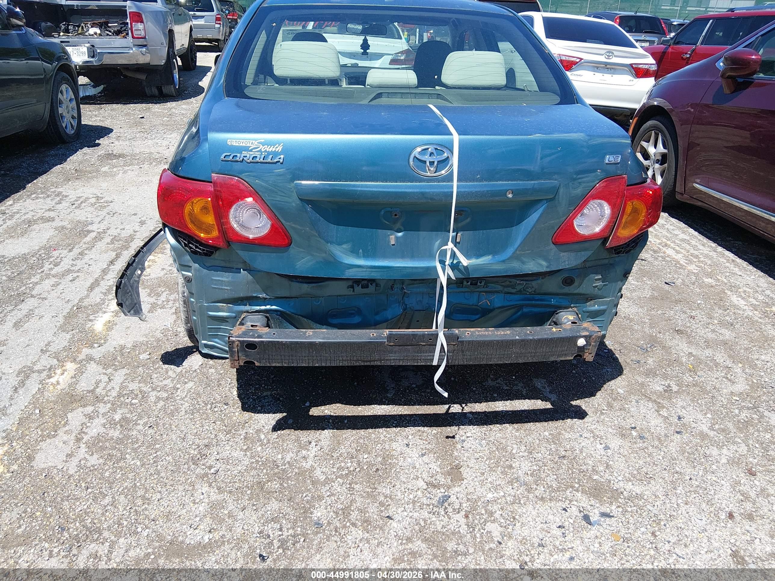 2010 Toyota Corolla Le Green vin: JTDBU4EE9A9112527
