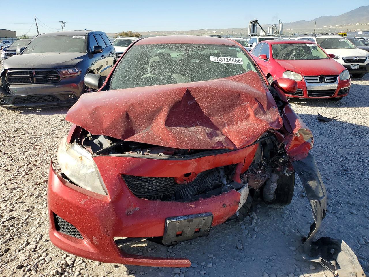 2010 Toyota Corolla Le Red vin: JTDBU4EE9AJ061433