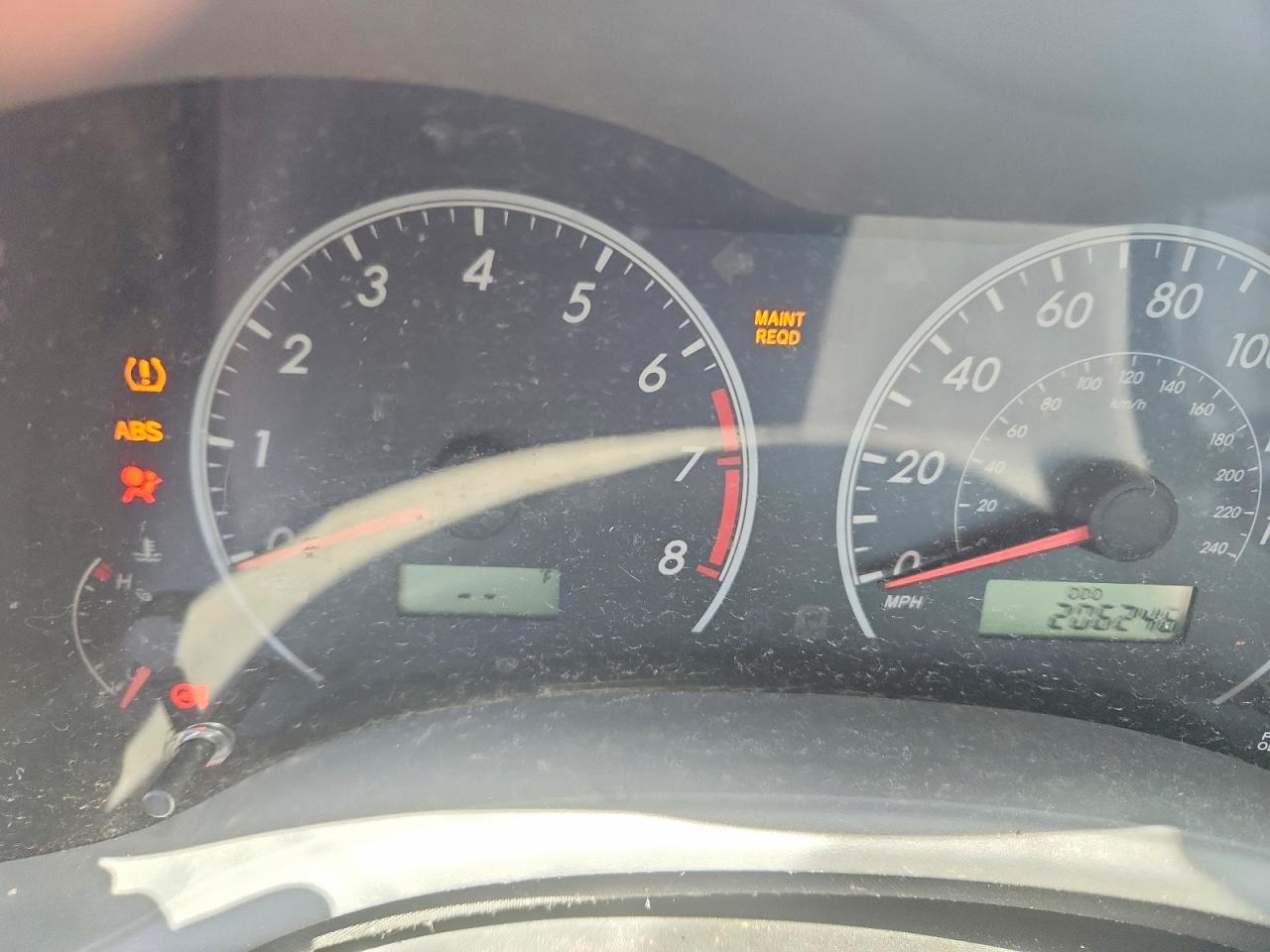 2010 Toyota Corolla Le Red vin: JTDBU4EE9AJ061433
