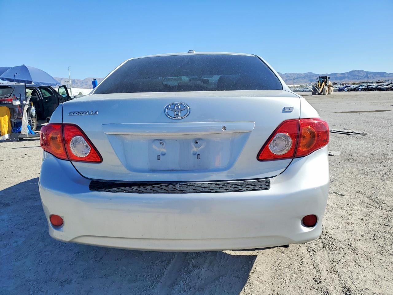 2010 Toyota Corolla Le Silver vin: JTDBU4EE9AJ067023