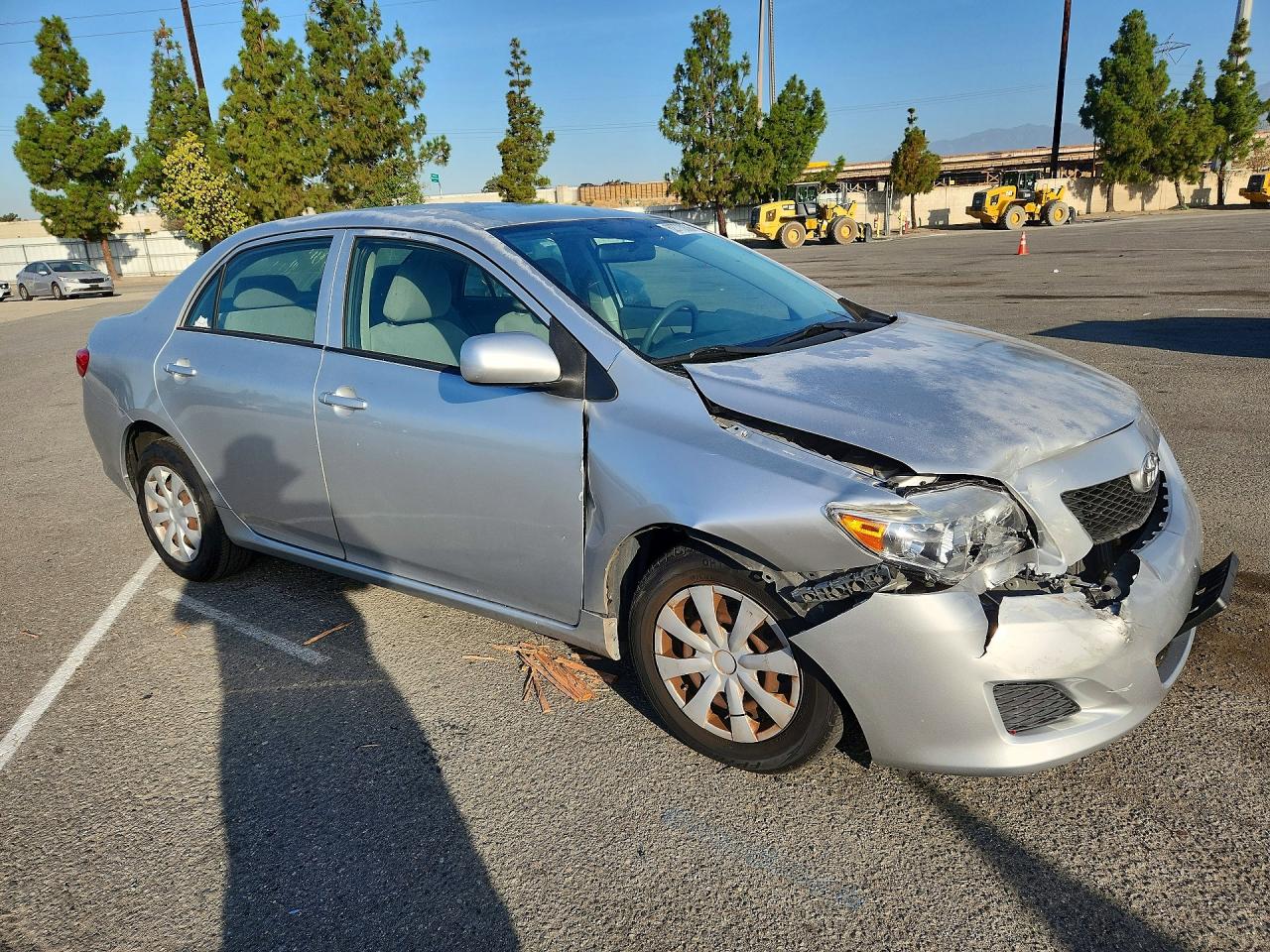 2010 Toyota Corolla Le Серебряный vin: JTDBU4EE9AJ071458