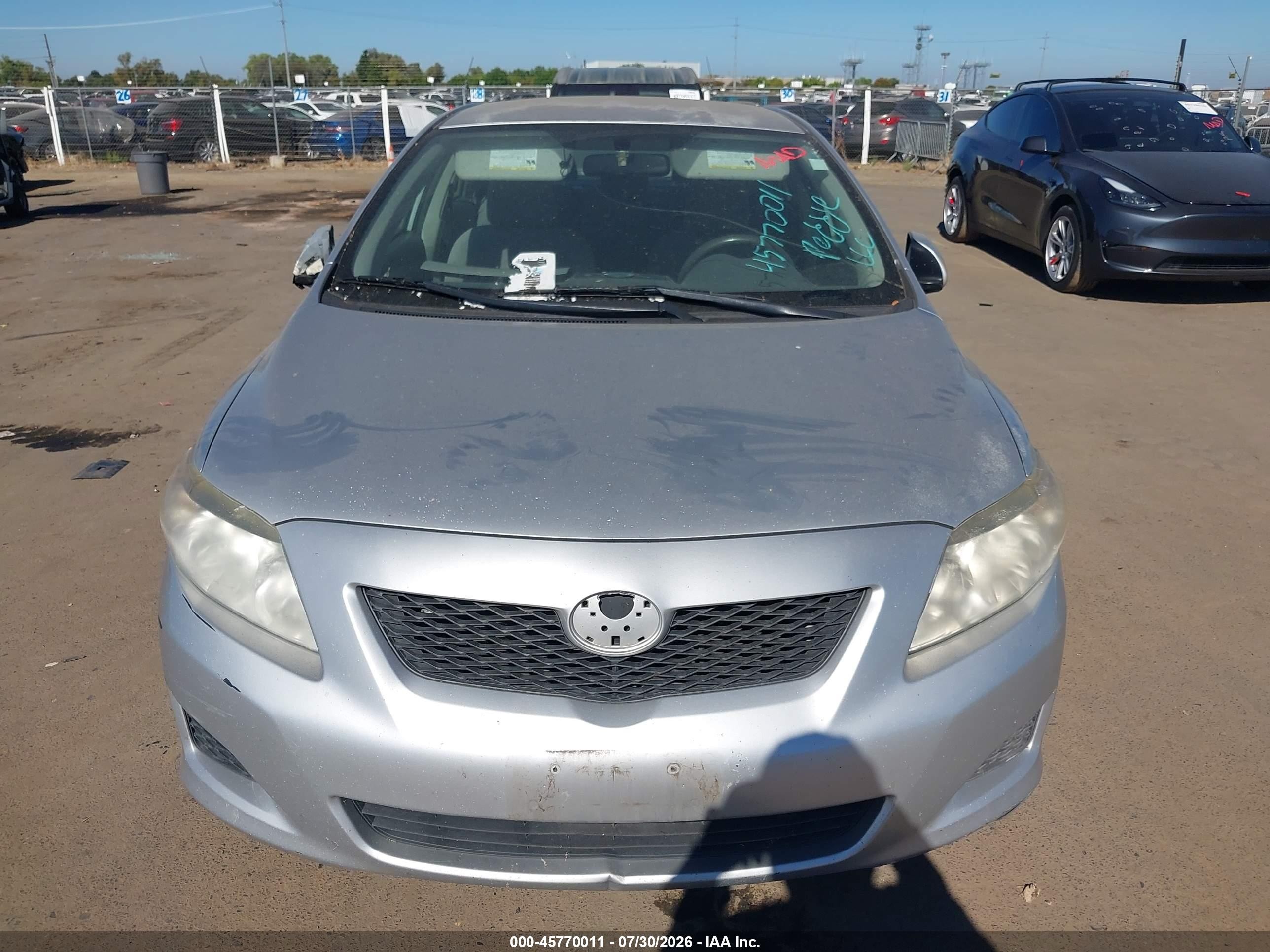 2010 Toyota Corolla Le Silver vin: JTDBU4EE9AJ072741