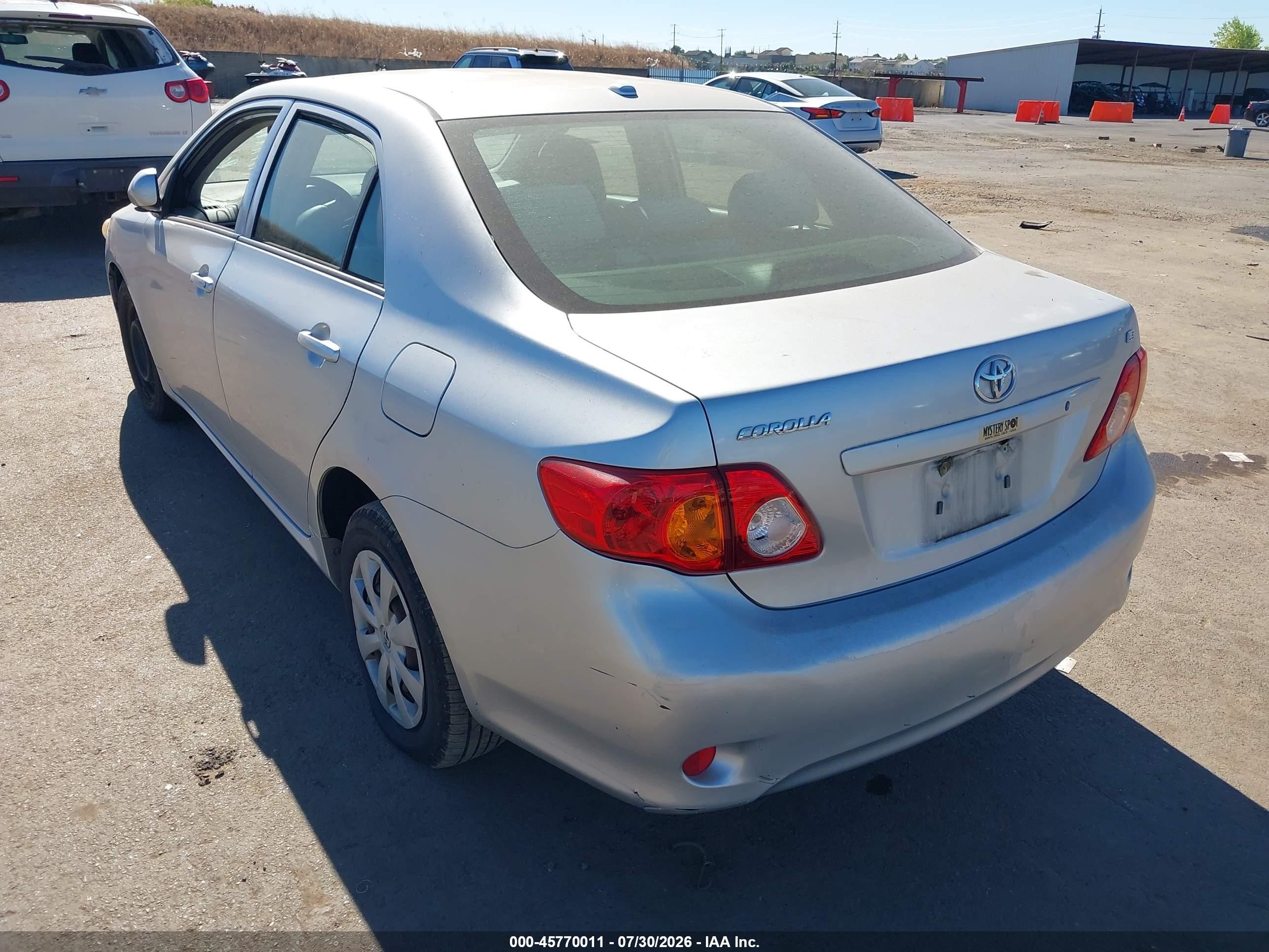 2010 Toyota Corolla Le Silver vin: JTDBU4EE9AJ072741