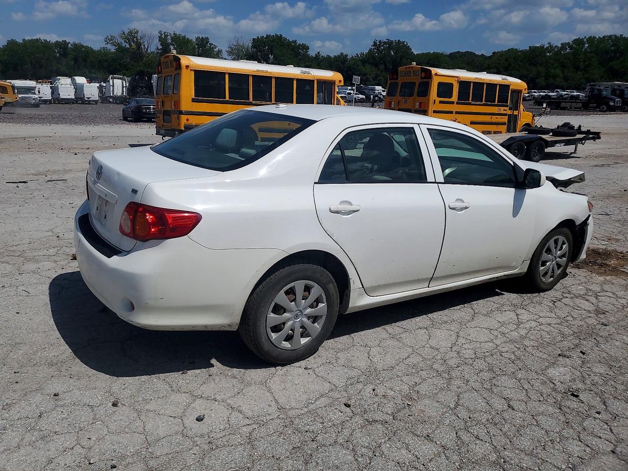 2010 Toyota Corolla Le White vin: JTDBU4EE9AJ074506