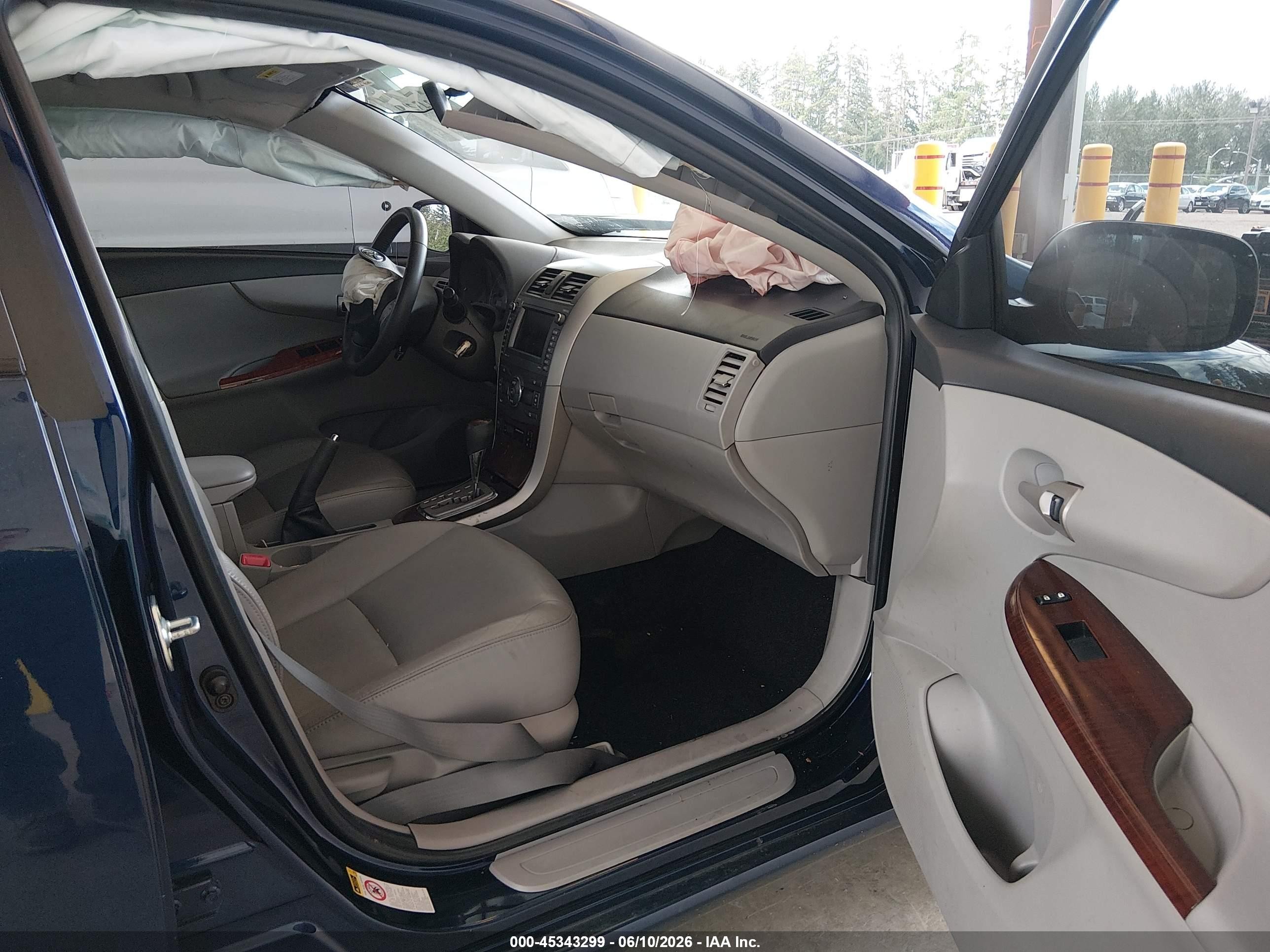 2011 Toyota Corolla Le/s Blue vin: JTDBU4EE9B9122265