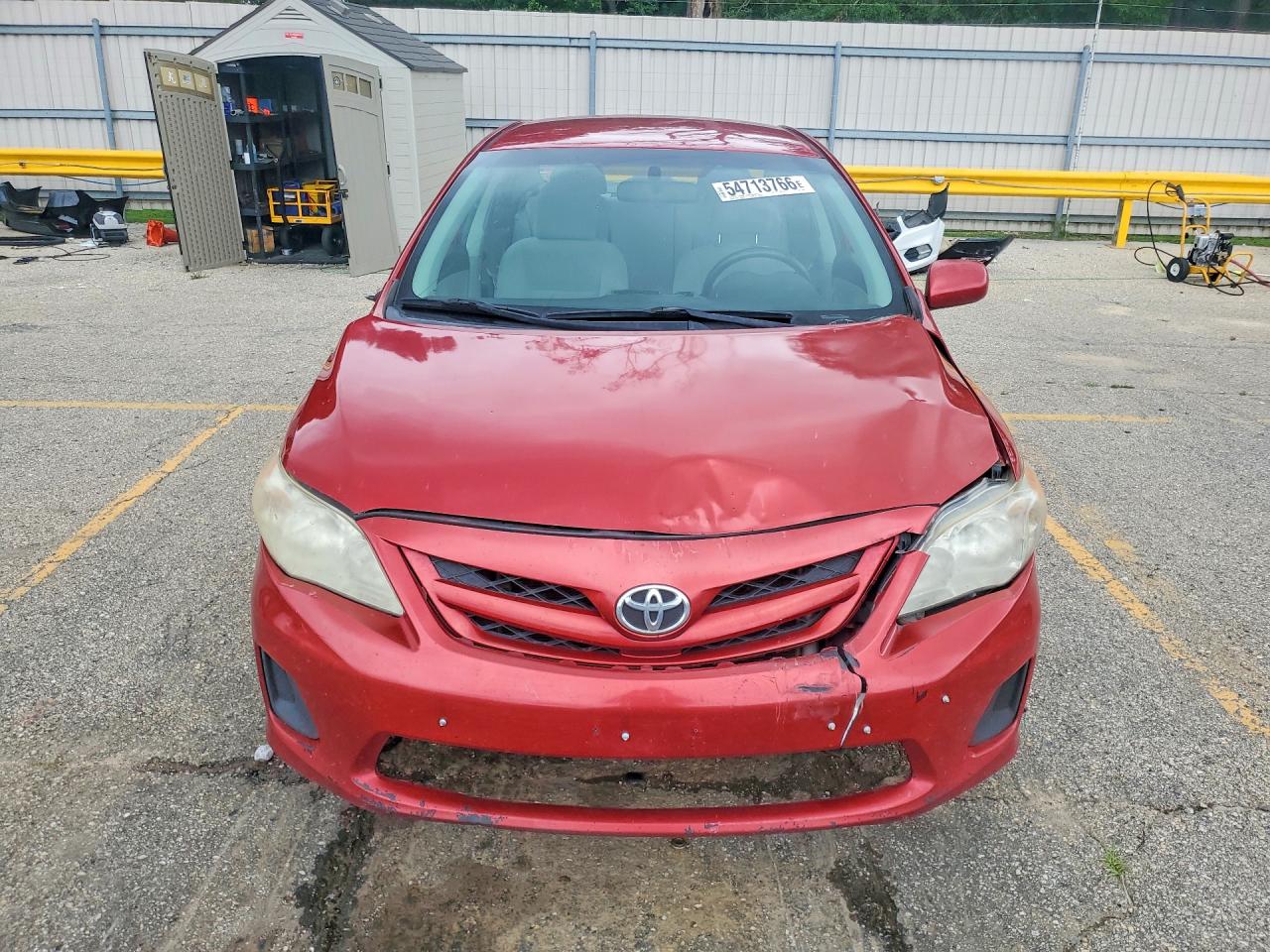 2011 Toyota Corolla Le Красный vin: JTDBU4EE9B9123626
