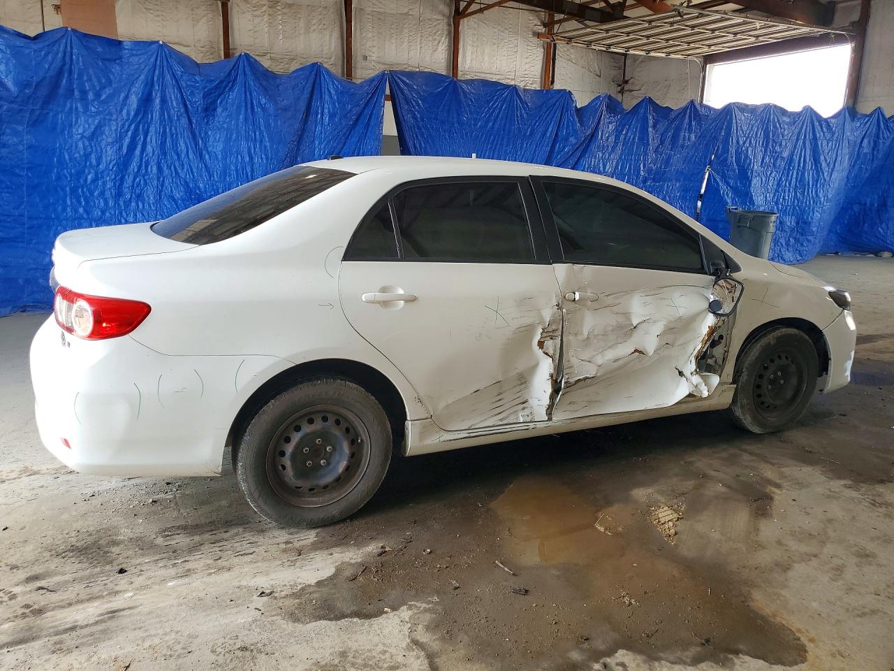 2011 Toyota Corolla Le Белый vin: JTDBU4EE9B9125490