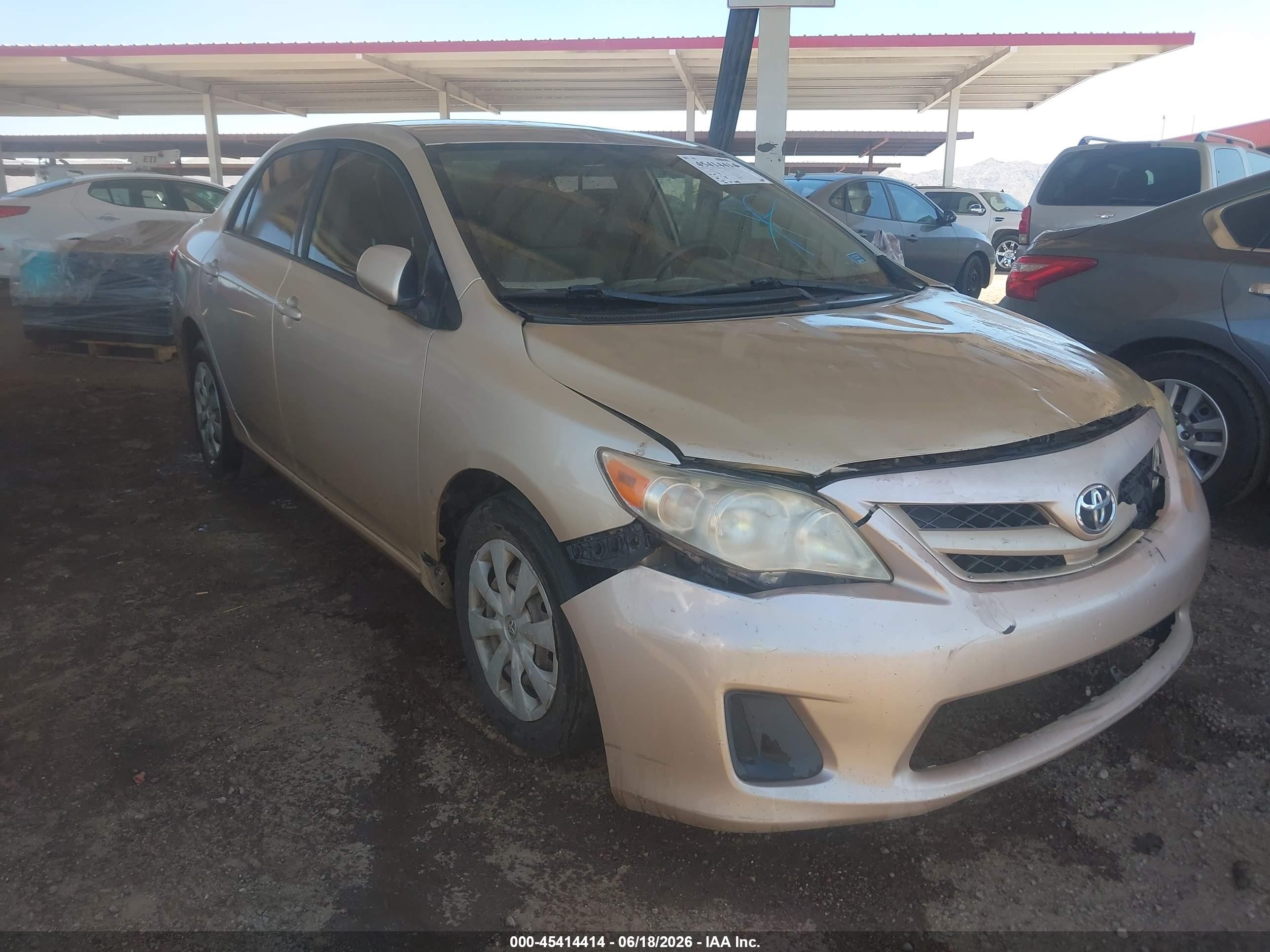 2011 Toyota Corolla Le Gold vin: JTDBU4EE9B9132651