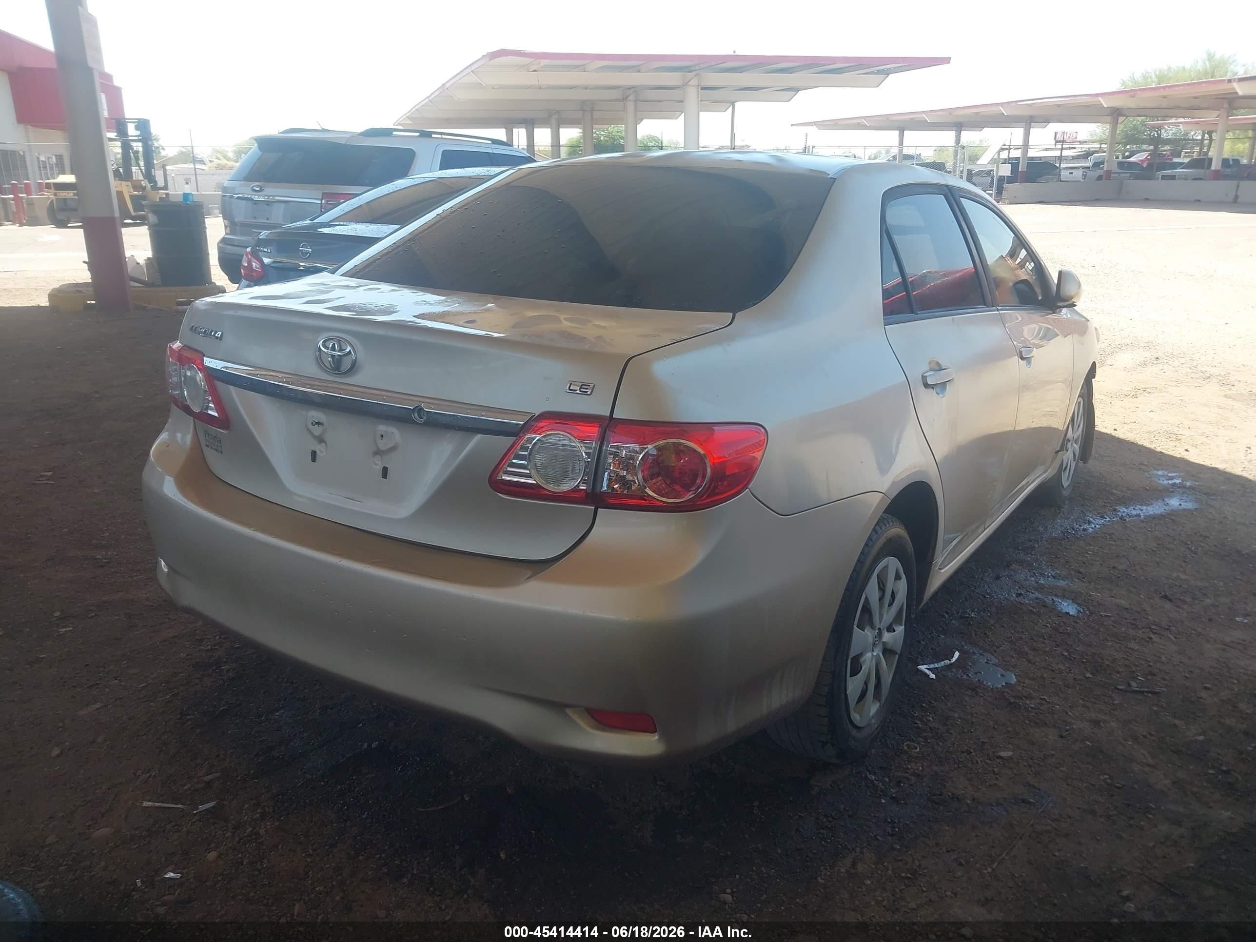 2011 Toyota Corolla Le Gold vin: JTDBU4EE9B9132651