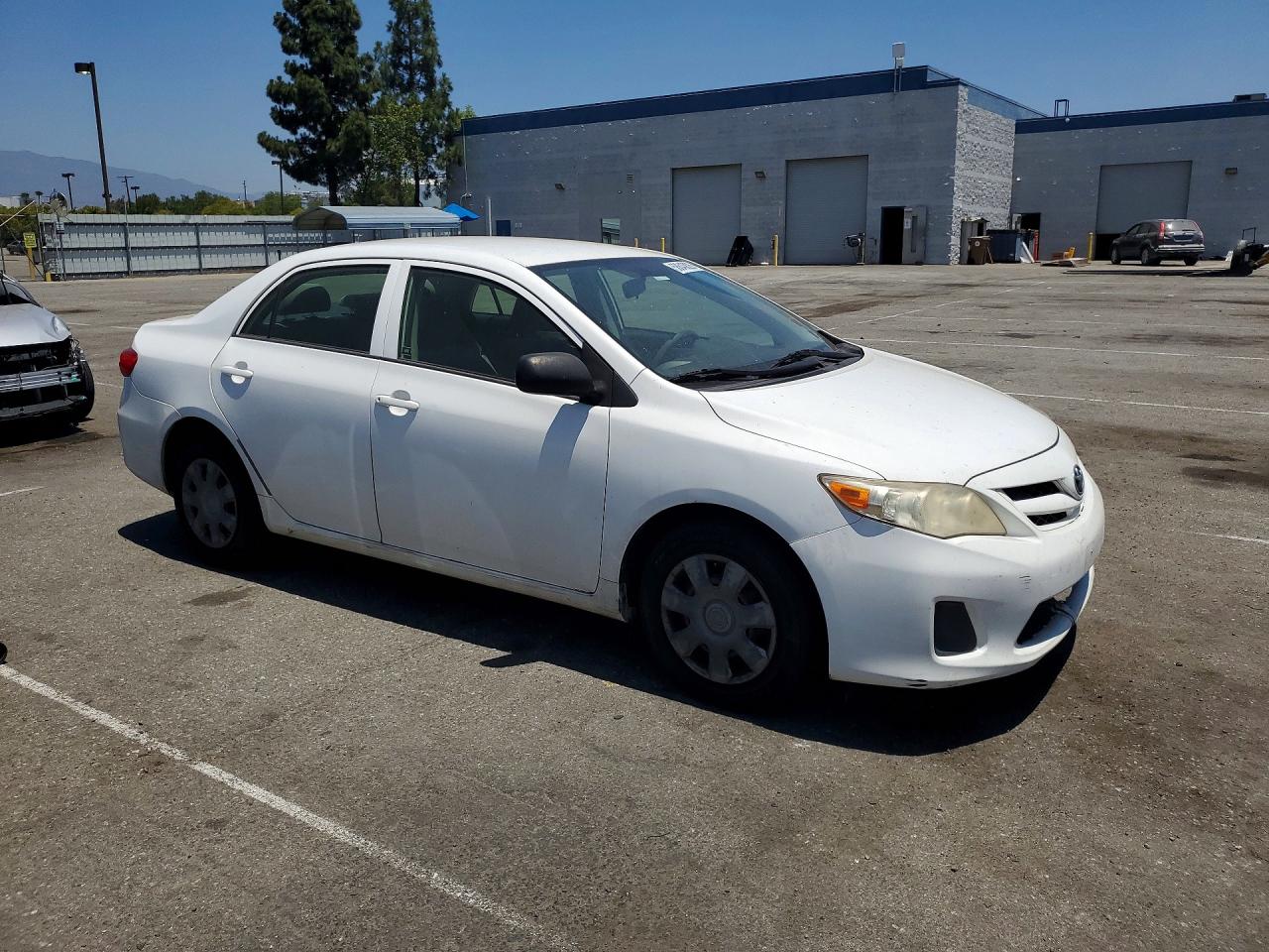 2011 Toyota Corolla Base White vin: JTDBU4EE9B9143262