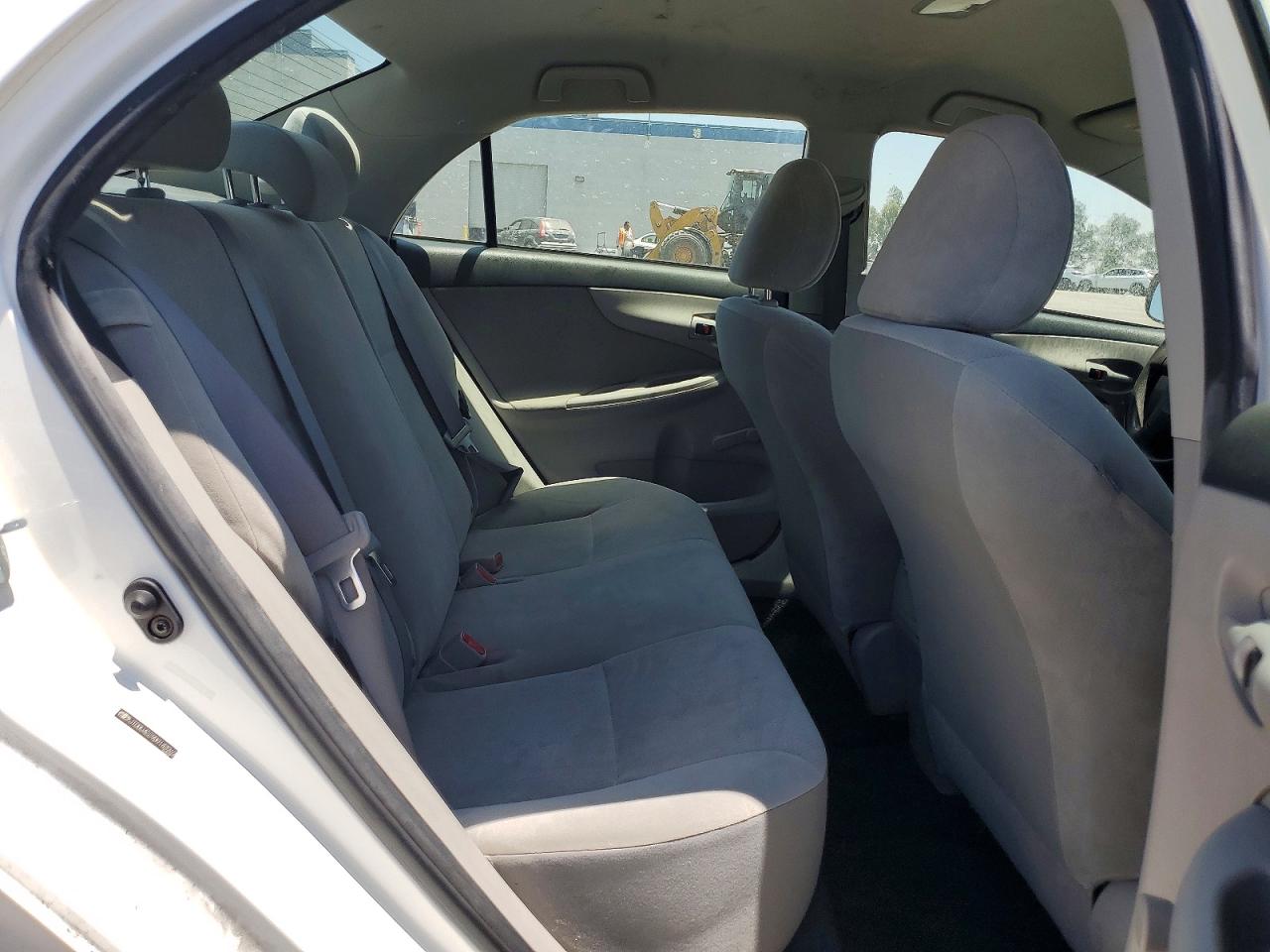 2011 Toyota Corolla Base White vin: JTDBU4EE9B9143262