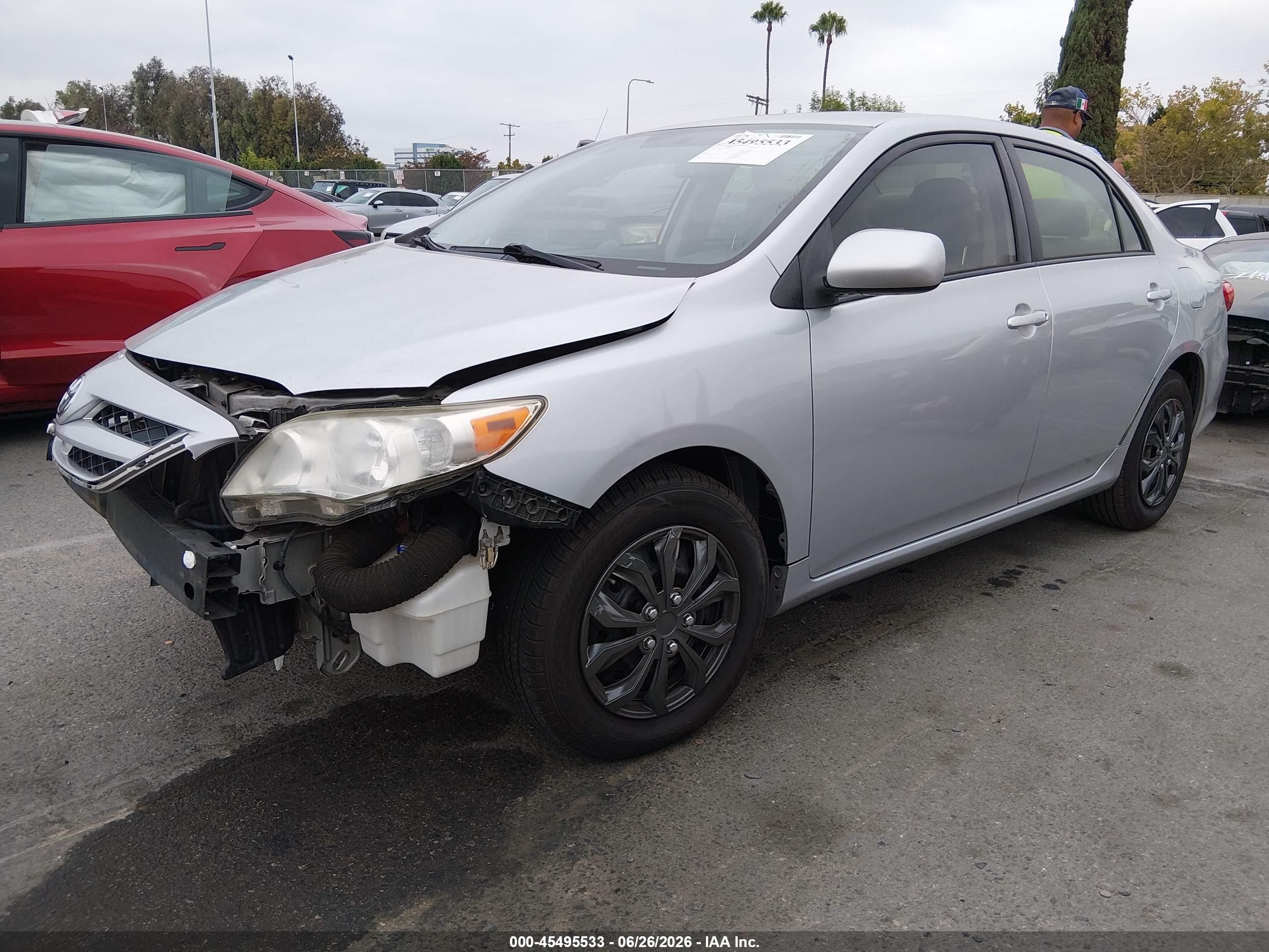 2011 Toyota Corolla Le Silver vin: JTDBU4EE9BJ089959