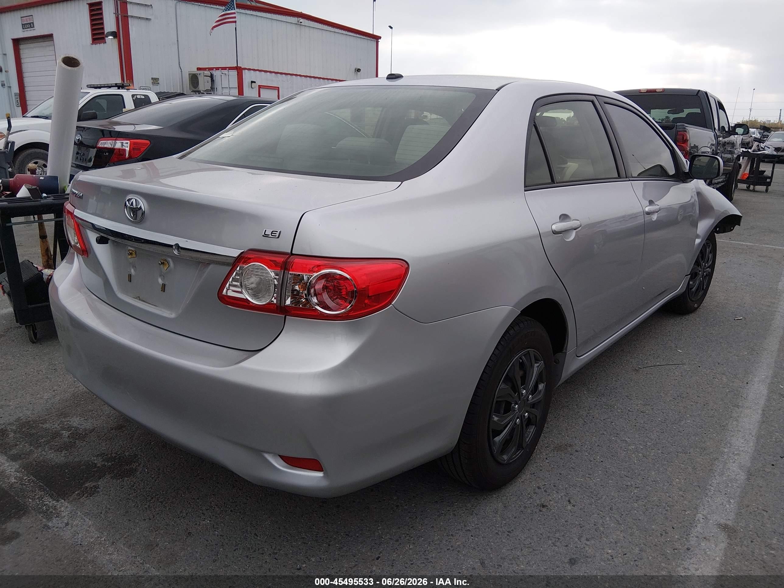 2011 Toyota Corolla Le Silver vin: JTDBU4EE9BJ089959