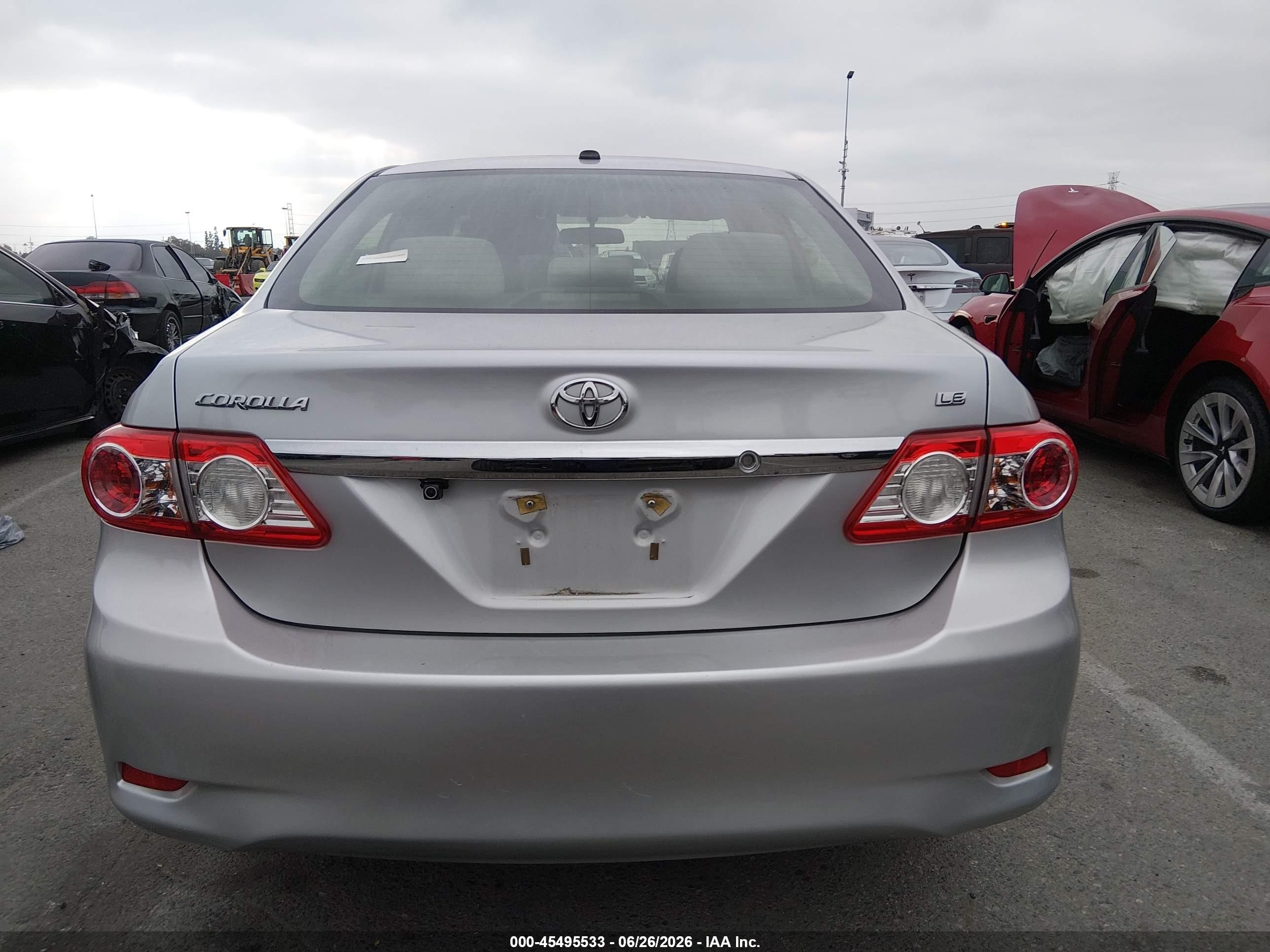 2011 Toyota Corolla Le Silver vin: JTDBU4EE9BJ089959