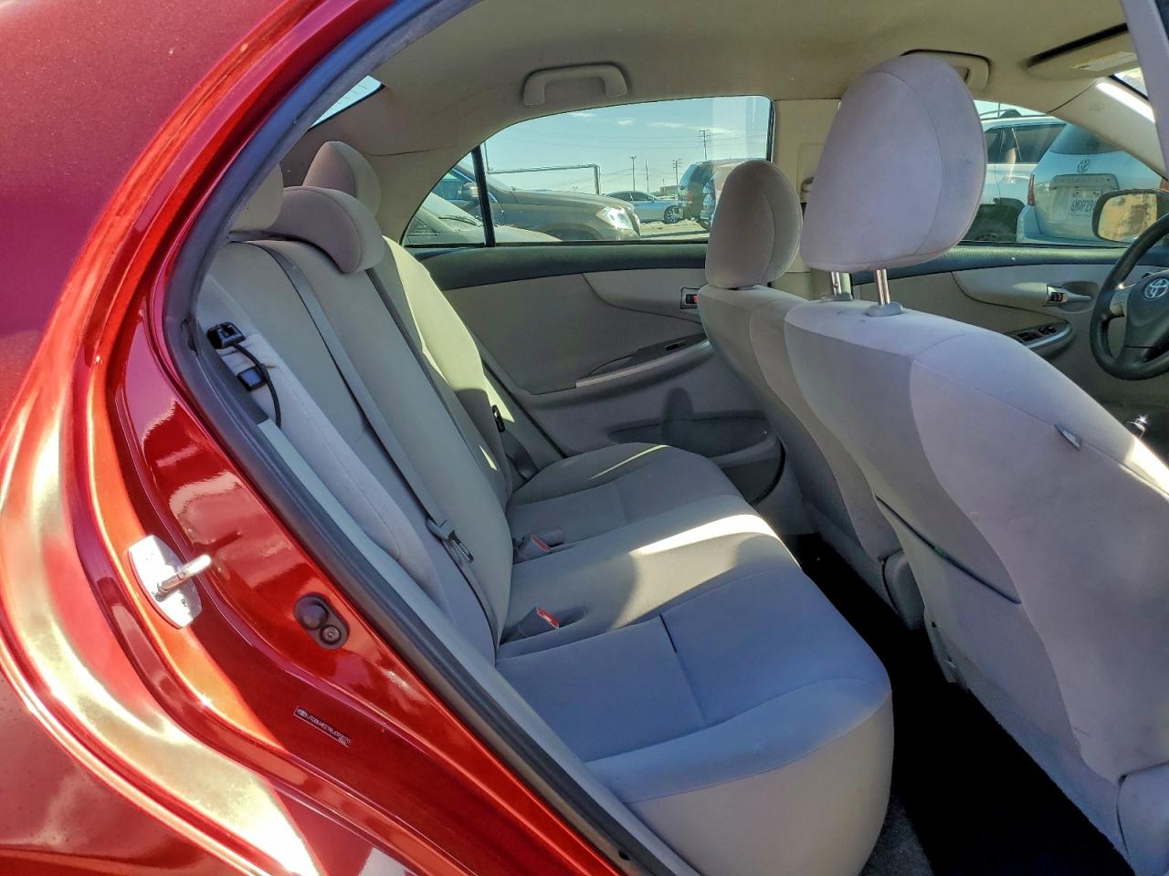 2011 Toyota Corolla Base Red vin: JTDBU4EE9BJ092070