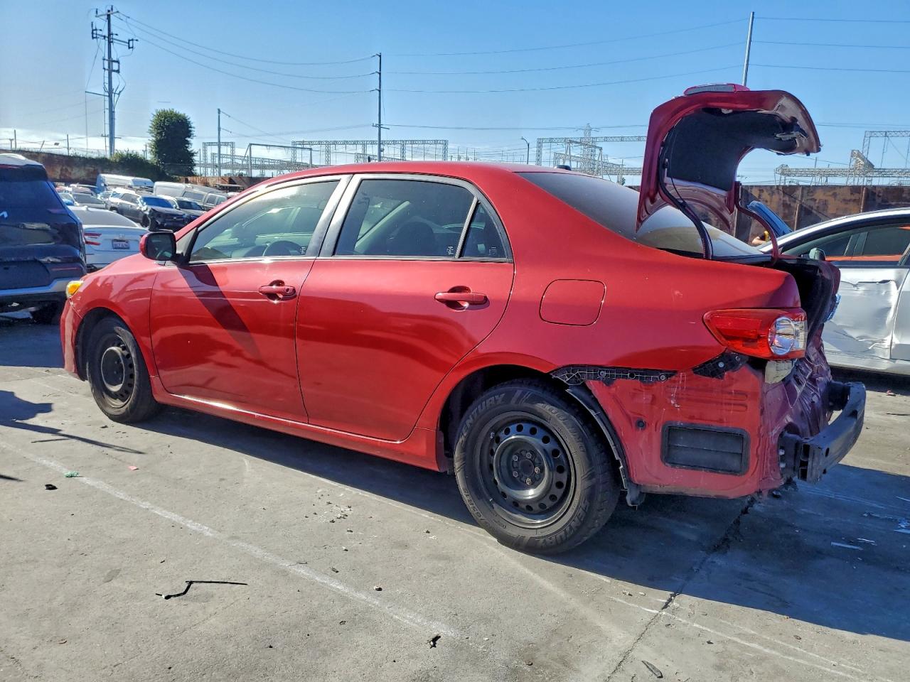 2011 Toyota Corolla Base Red vin: JTDBU4EE9BJ092070