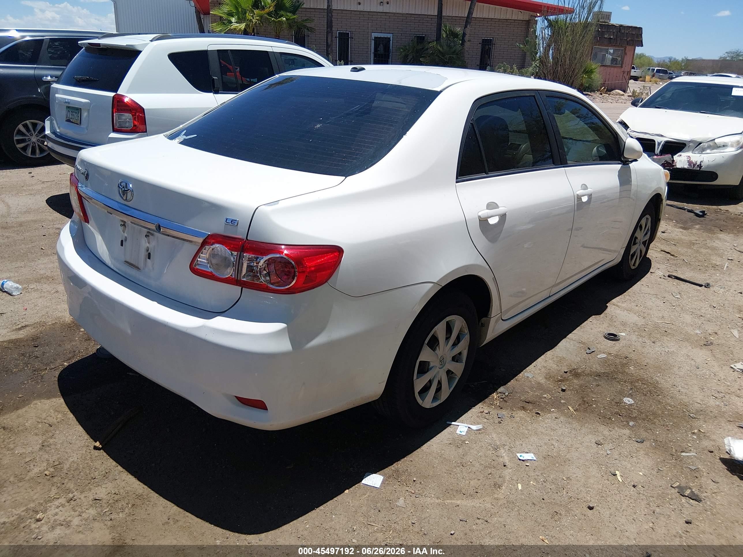 2011 Toyota Corolla Le White vin: JTDBU4EE9BJ104461
