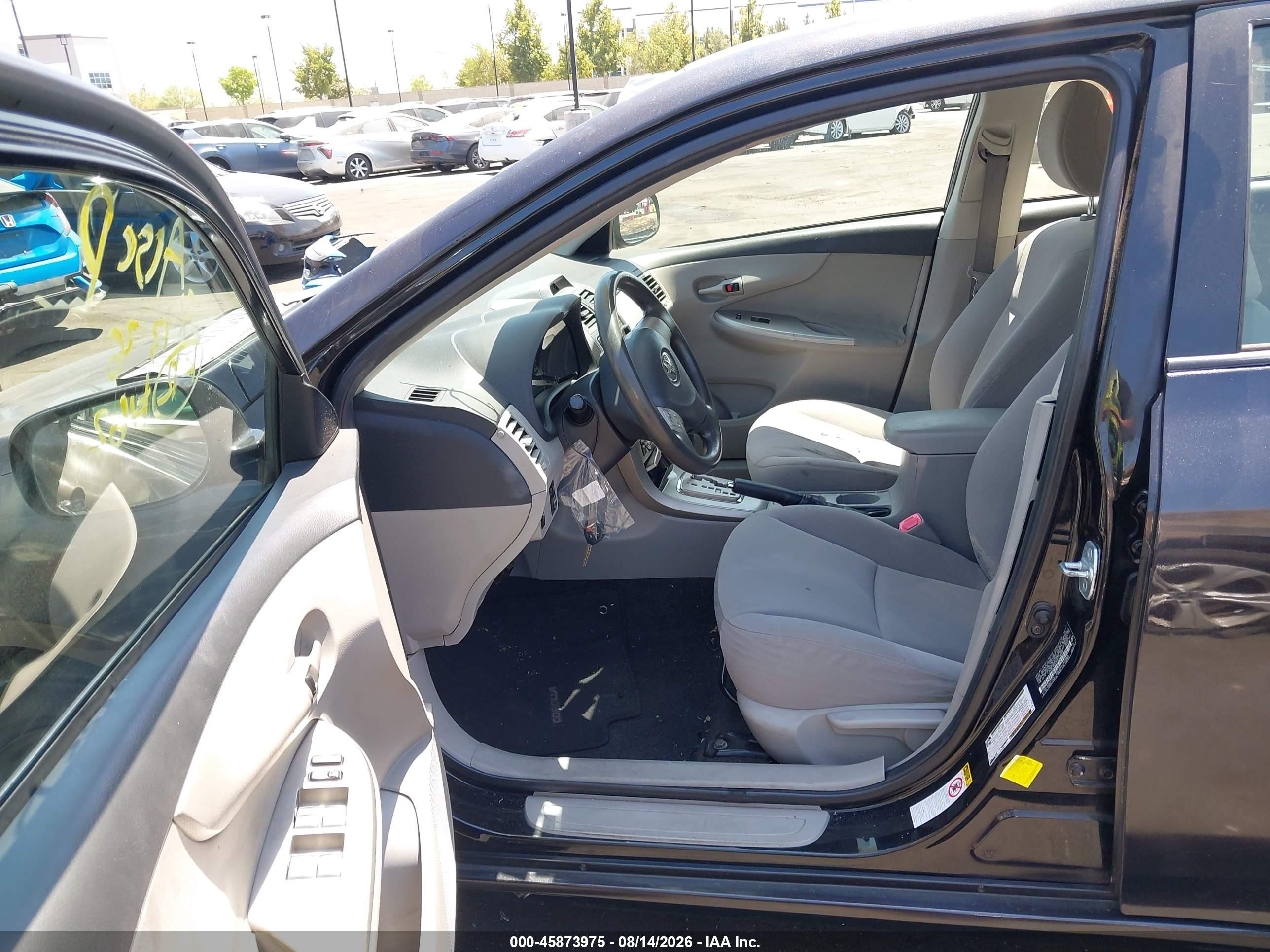 2012 Toyota Corolla Le Gray vin: JTDBU4EE9C9172634