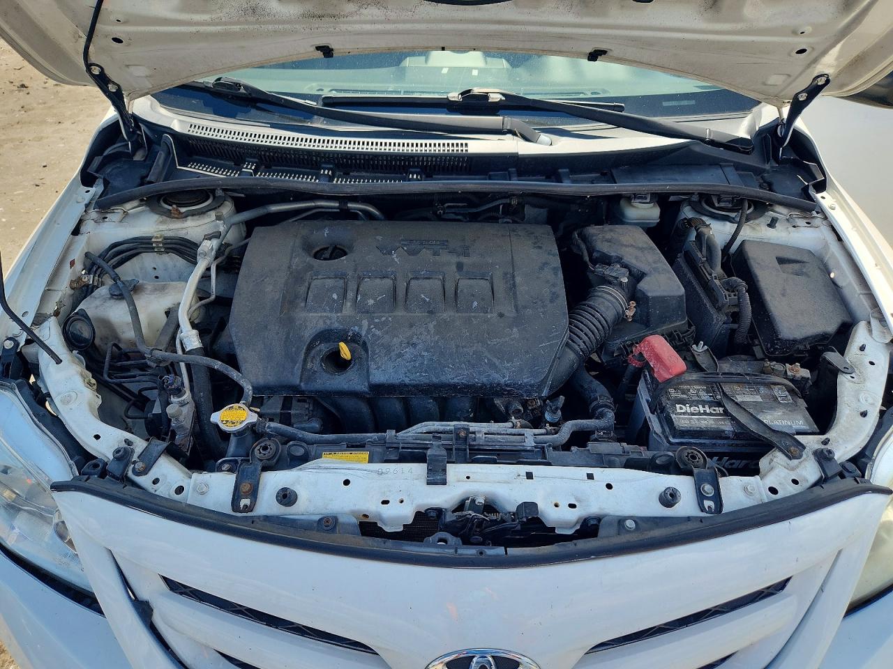 2012 Toyota Corolla Le White vin: JTDBU4EE9C9173587