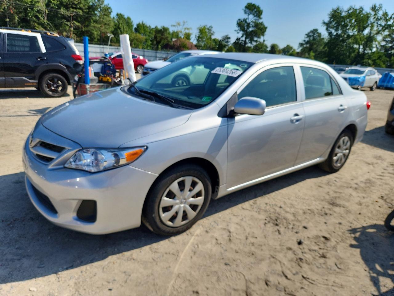 2013 Toyota Corolla L Silver vin: JTDBU4EE9DJ122428
