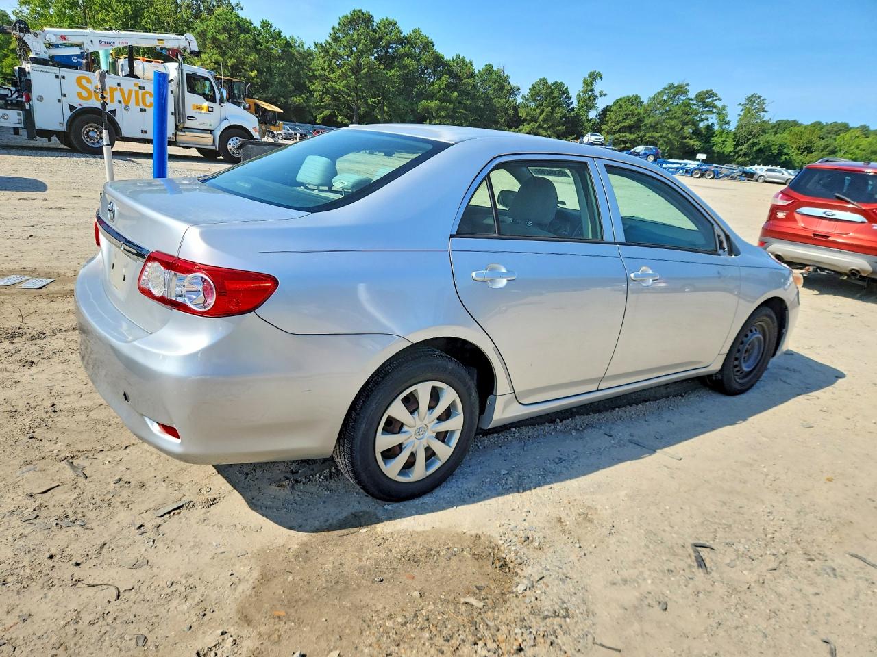 2013 Toyota Corolla L Silver vin: JTDBU4EE9DJ122428