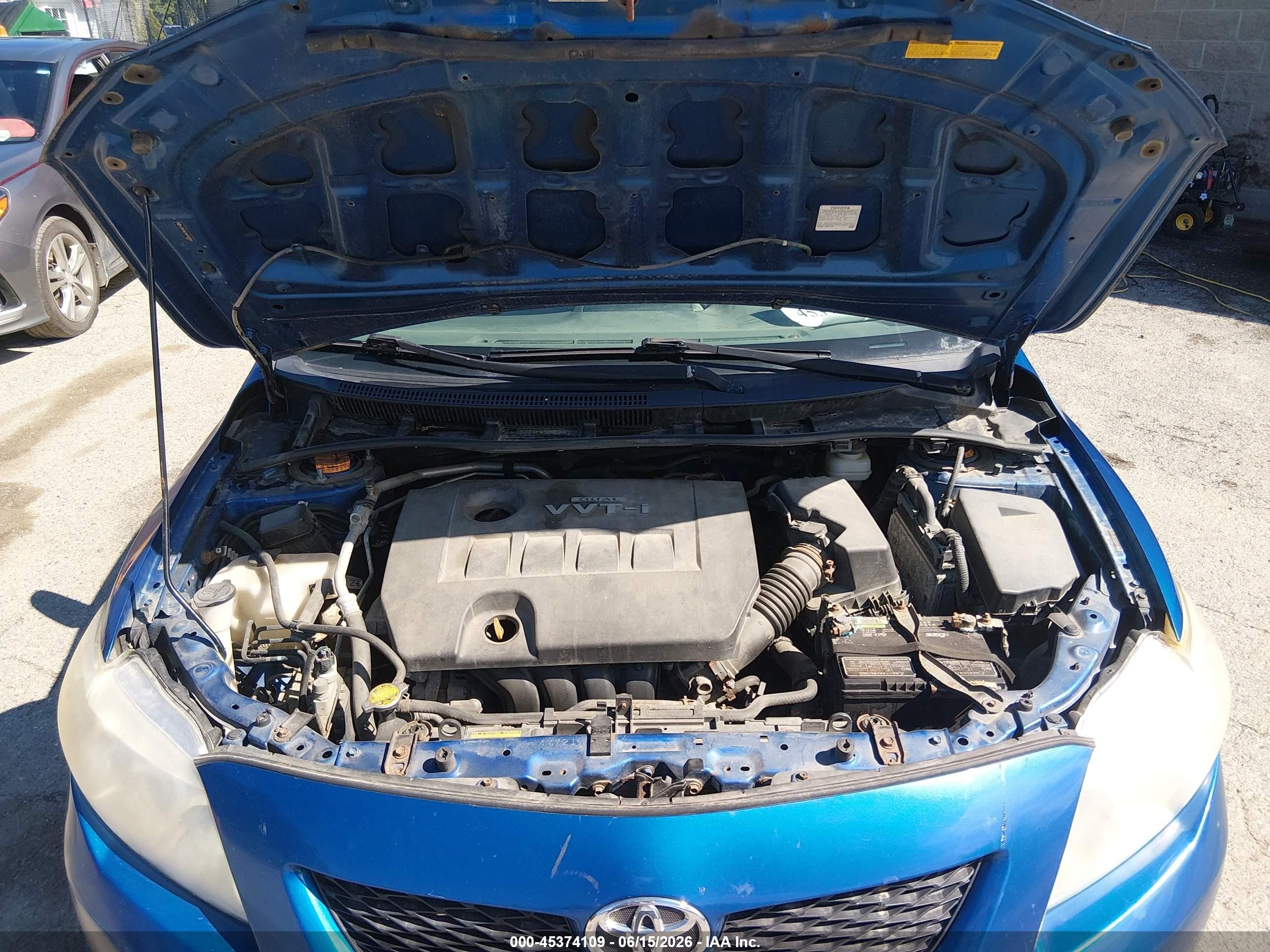 2010 Toyota Corolla Le Blue vin: JTDBU4EEXA9108308